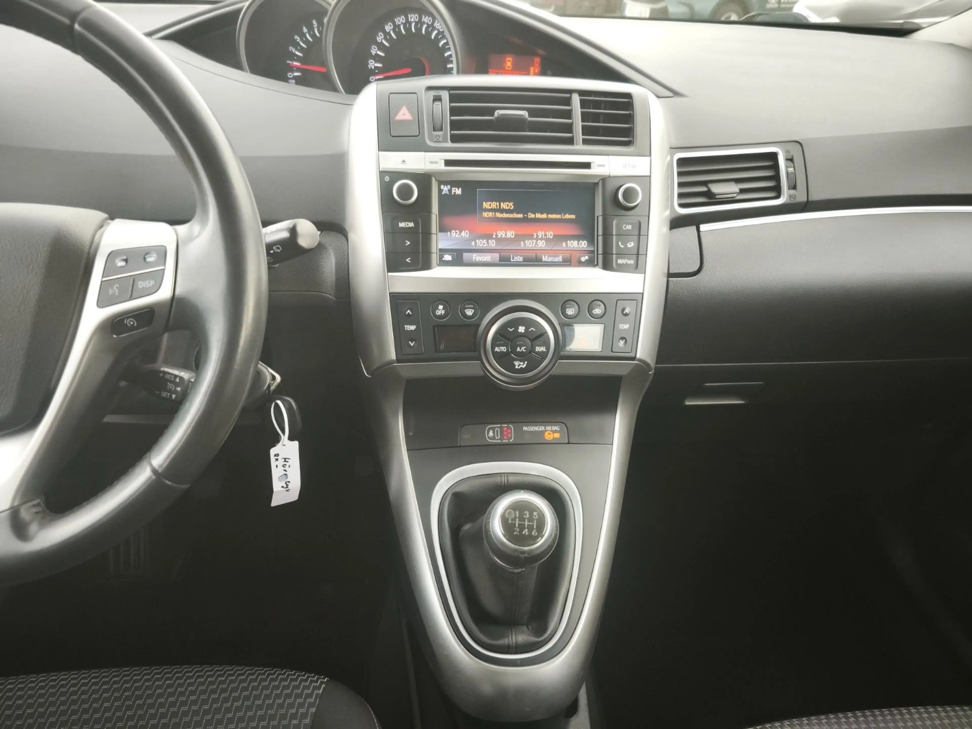 Toyota Verso Life — photo 15