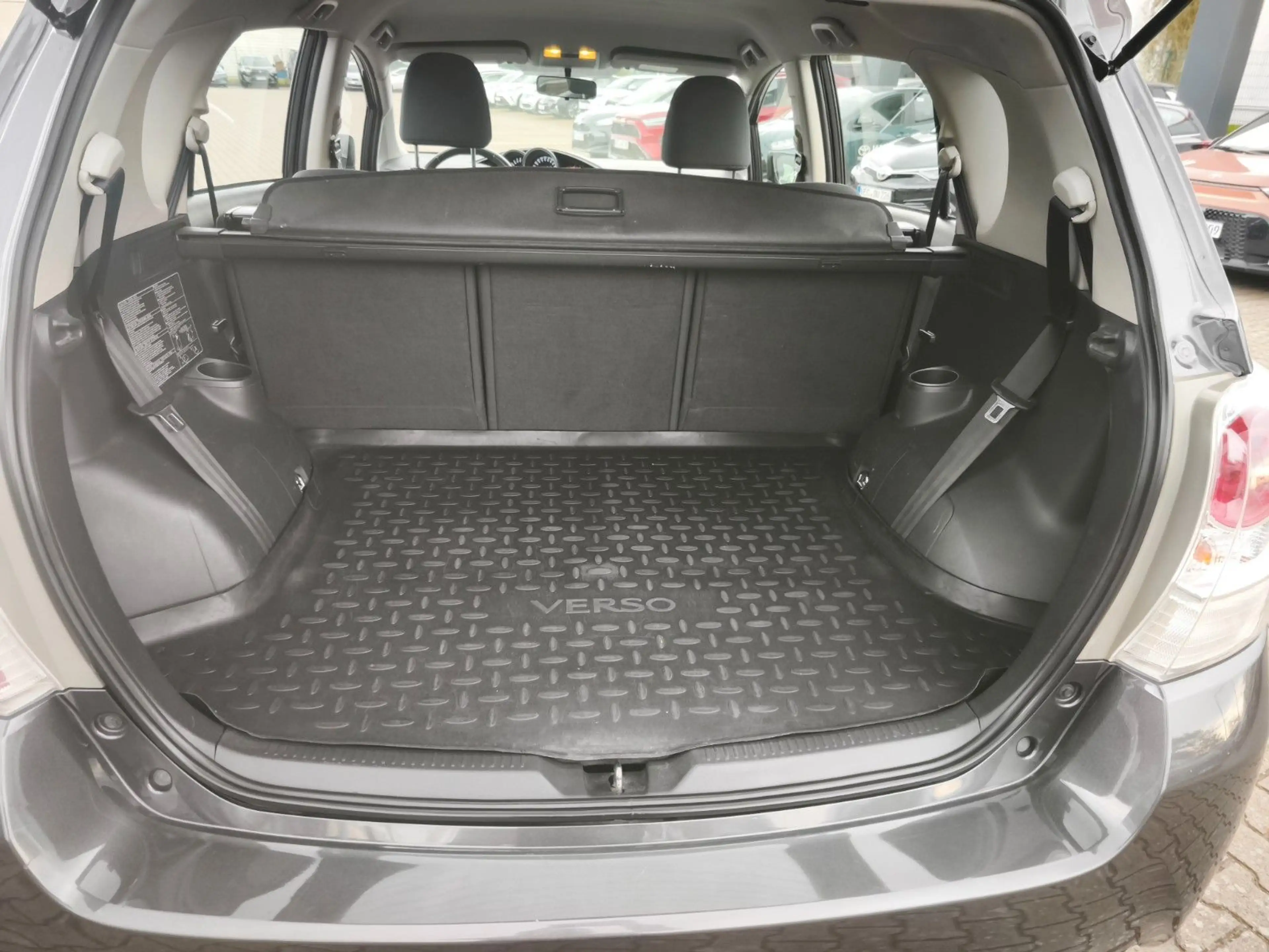 Toyota Verso Life — photo 12