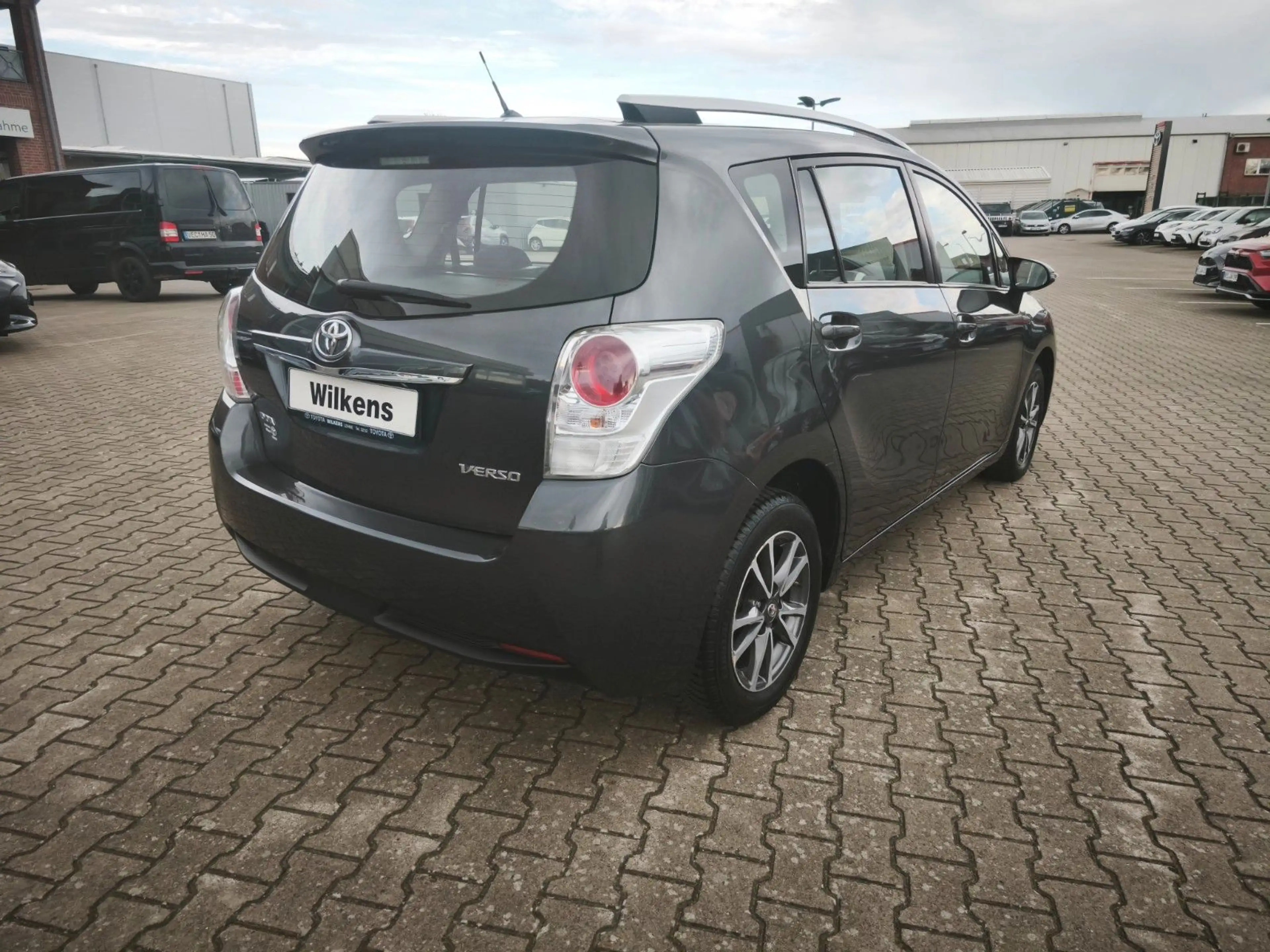 Toyota Verso Life — photo 6