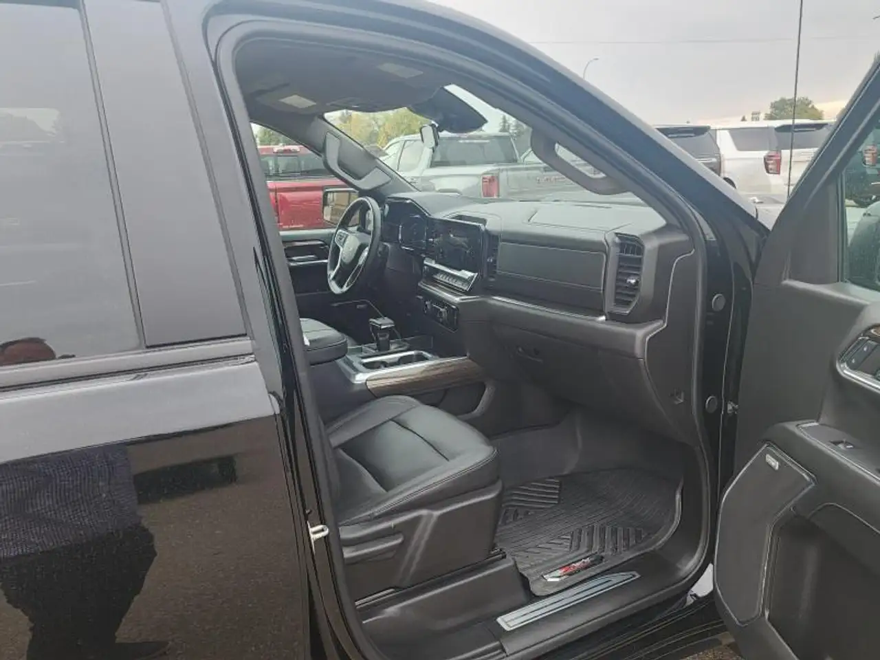 Chevrolet Silverado 1500 снимка Chevrolet Silverado 1500