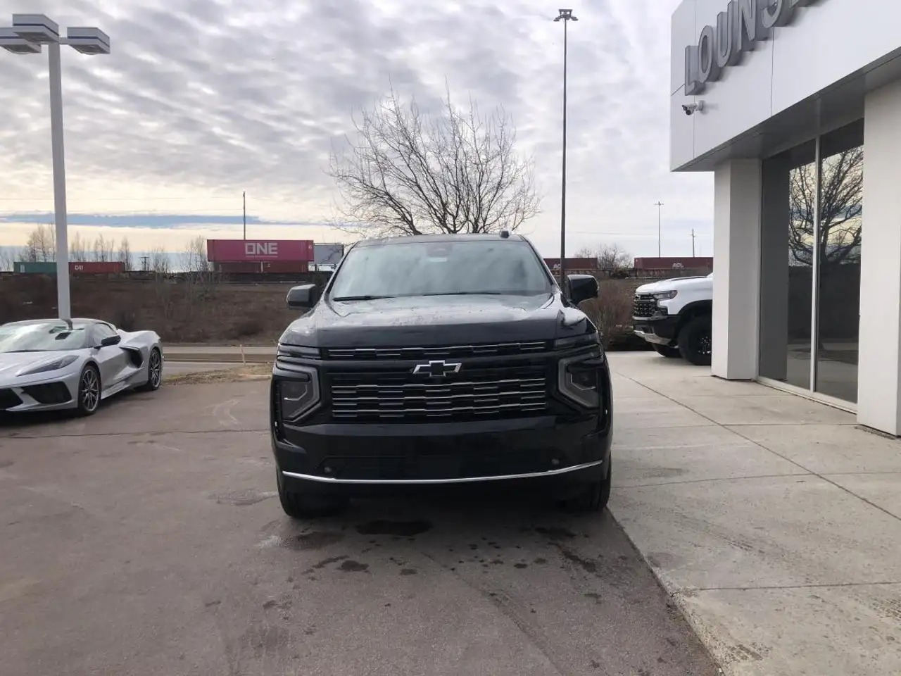 Chevrolet Tahoe снимка Chevrolet Tahoe
