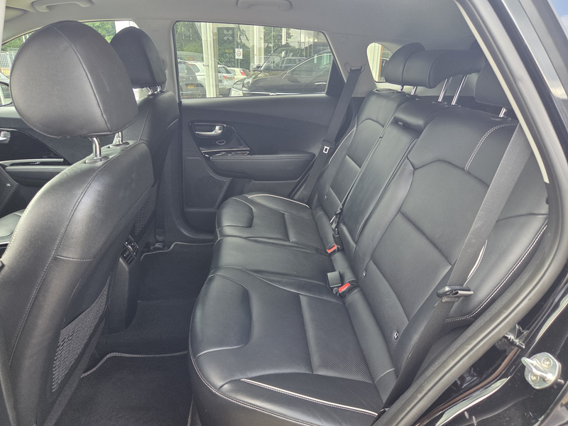 Kia e-Niro ExecutiveLine 64 kWh — photo 4