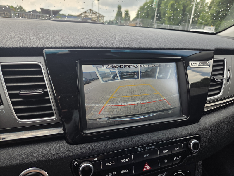 Kia e-Niro ExecutiveLine 64 kWh — photo 39