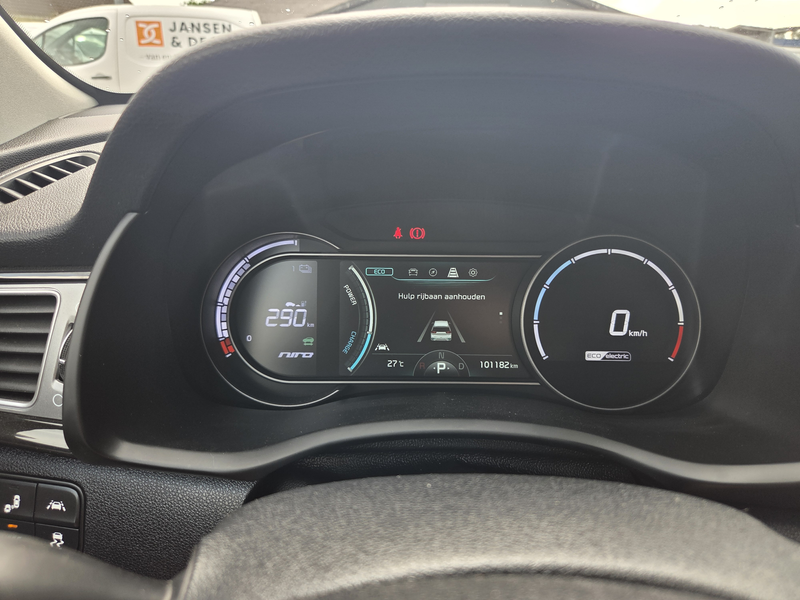 Kia e-Niro ExecutiveLine 64 kWh — photo 34