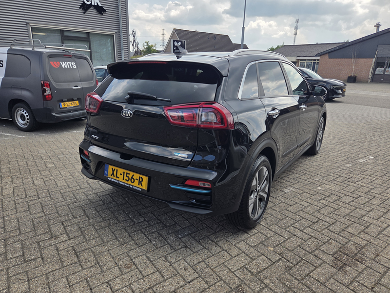 Kia e-Niro ExecutiveLine 64 kWh — photo 2