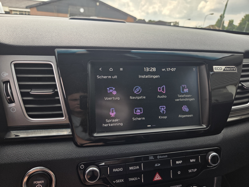 Kia e-Niro ExecutiveLine 64 kWh — photo 29