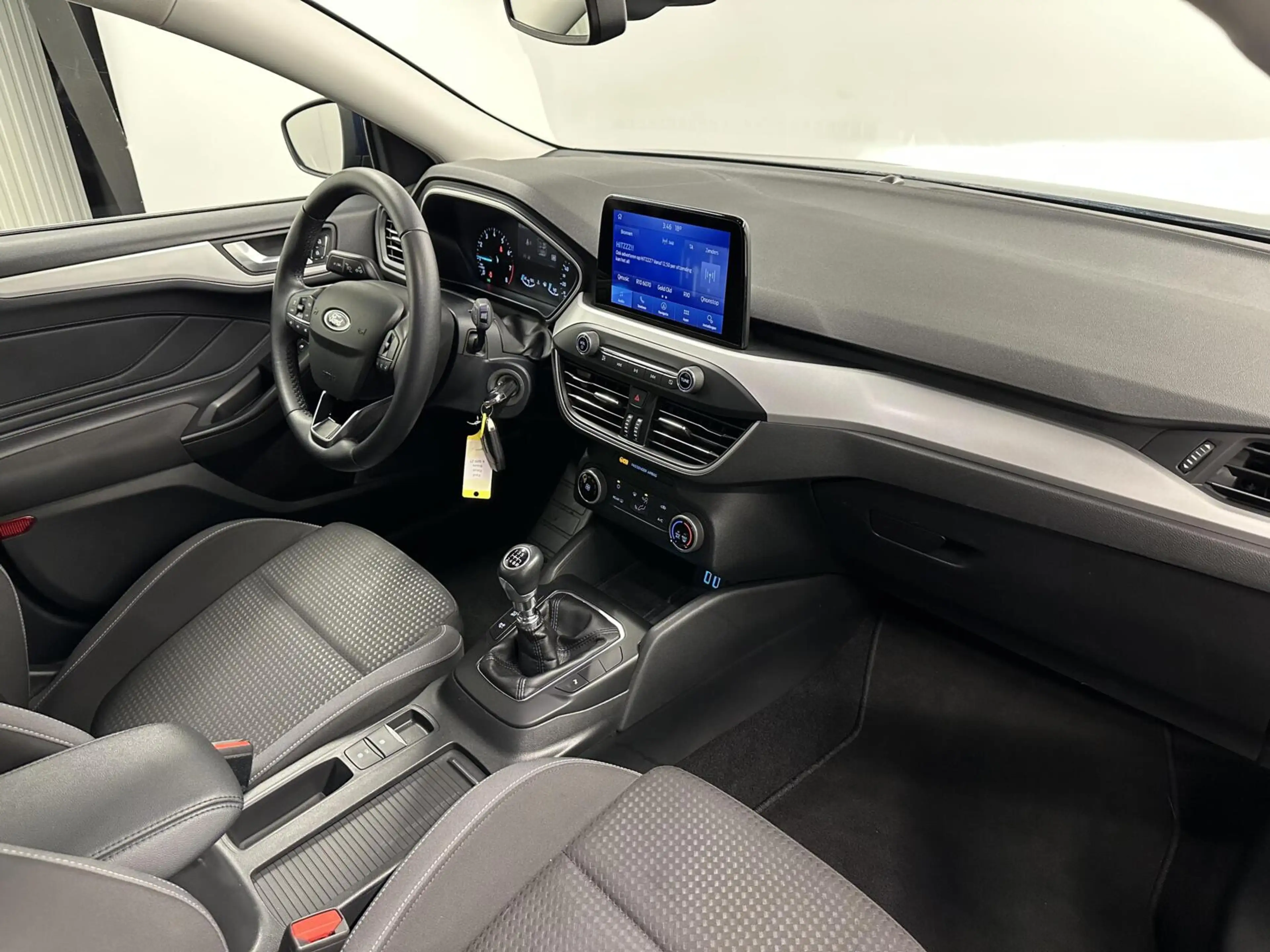 Ford Focus Wagon 1.0 EcoBoost Trend Edition Business CARPLAY — photo 12