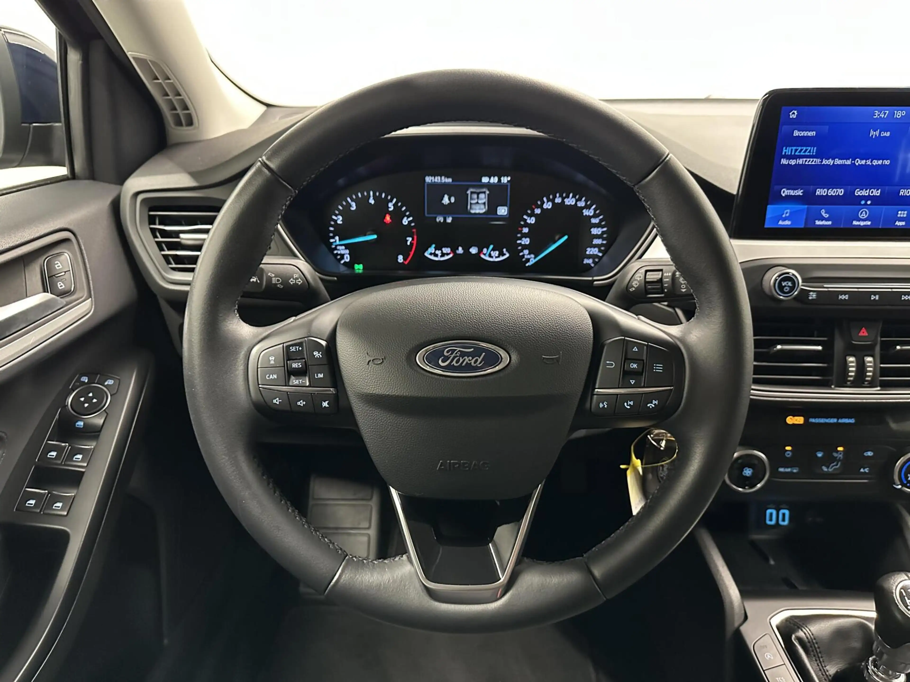 Ford Focus Wagon 1.0 EcoBoost Trend Edition Business CARPLAY — photo 18
