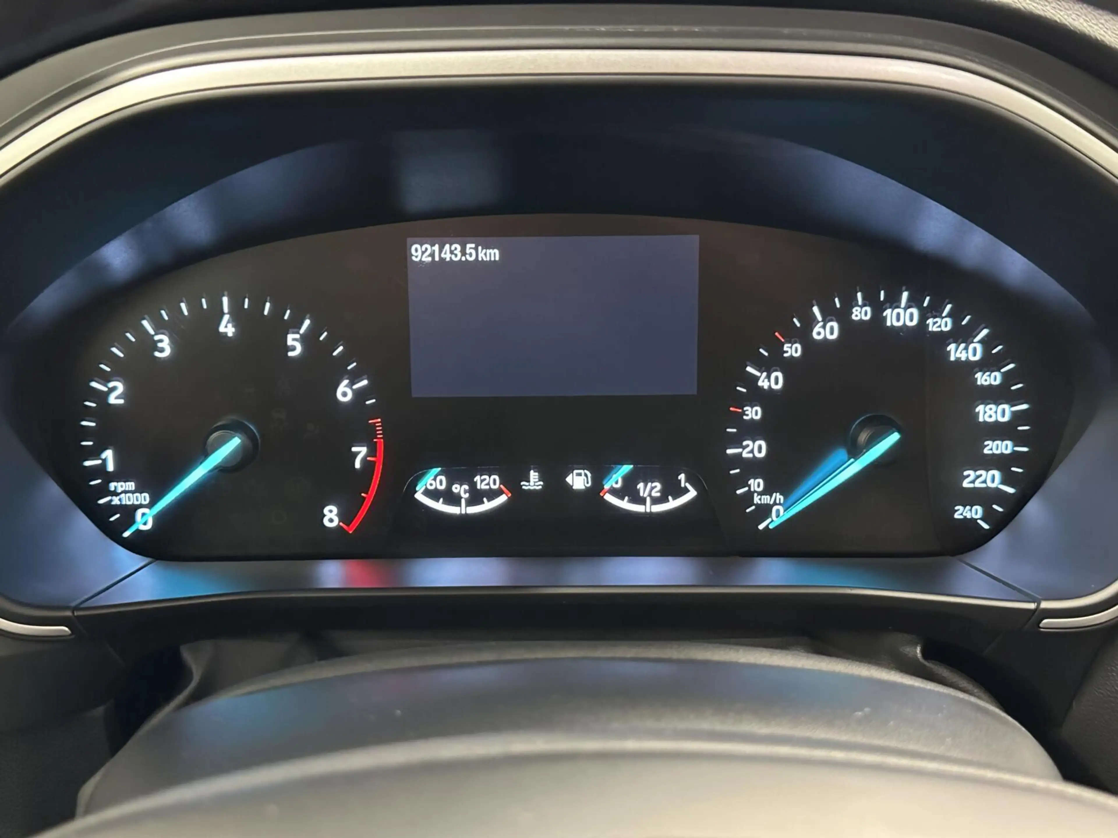 Ford Focus Wagon 1.0 EcoBoost Trend Edition Business CARPLAY — photo 24