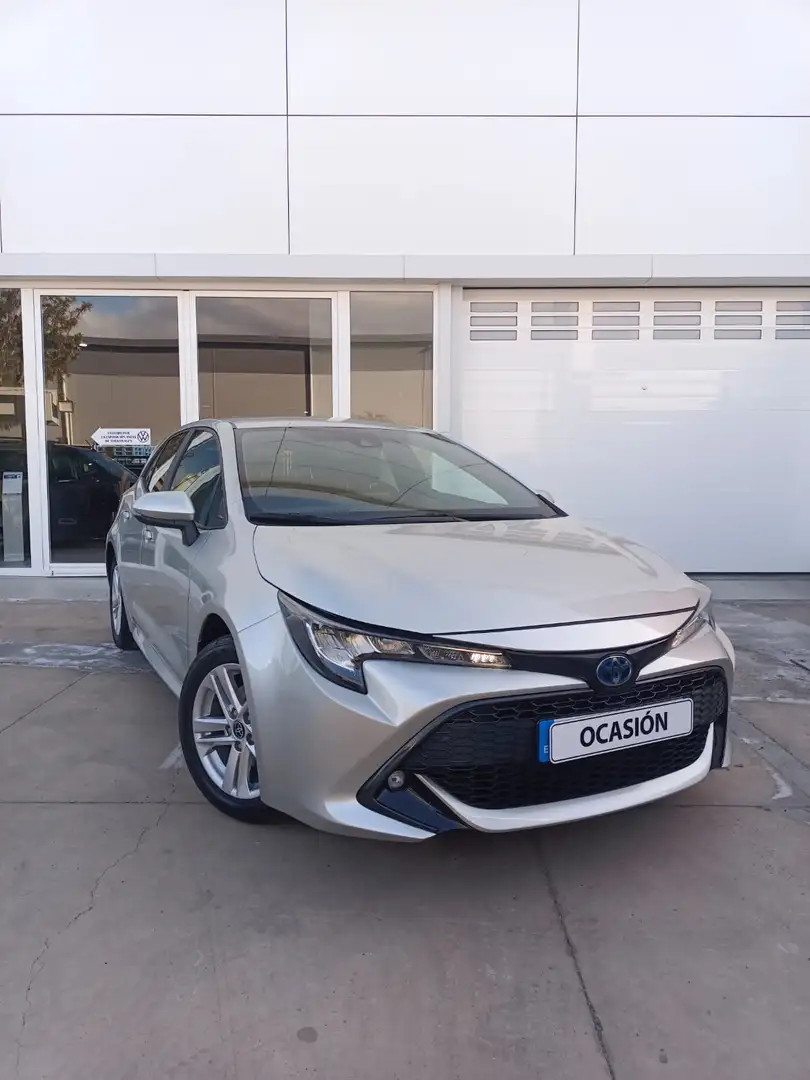 Toyota Corolla 125H Active Tech Beige - 1