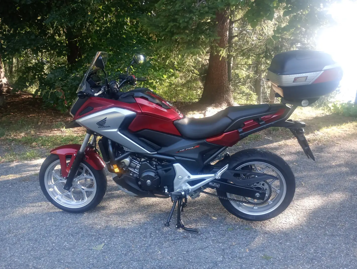 Honda NC 750 ABS cavalletto centrale e bauletto Червоний - 1