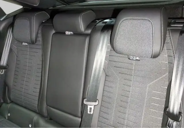 Peugeot 3008 view 9