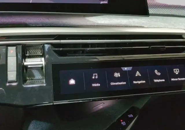 Peugeot 3008 view 8