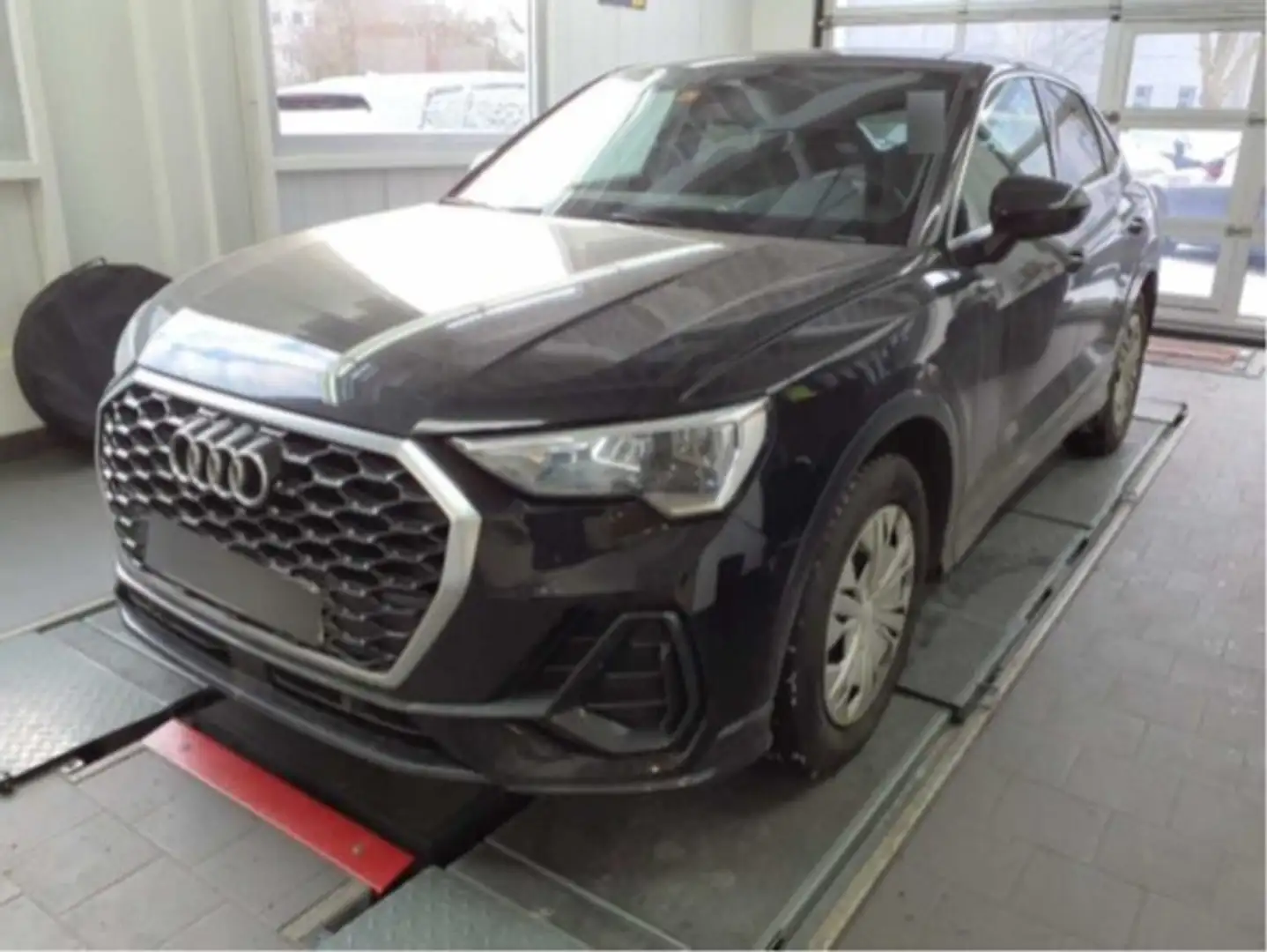Audi Q3 Sportback 35 TDI 110kW S tronic Navi Klima Navi Schwarz - 1