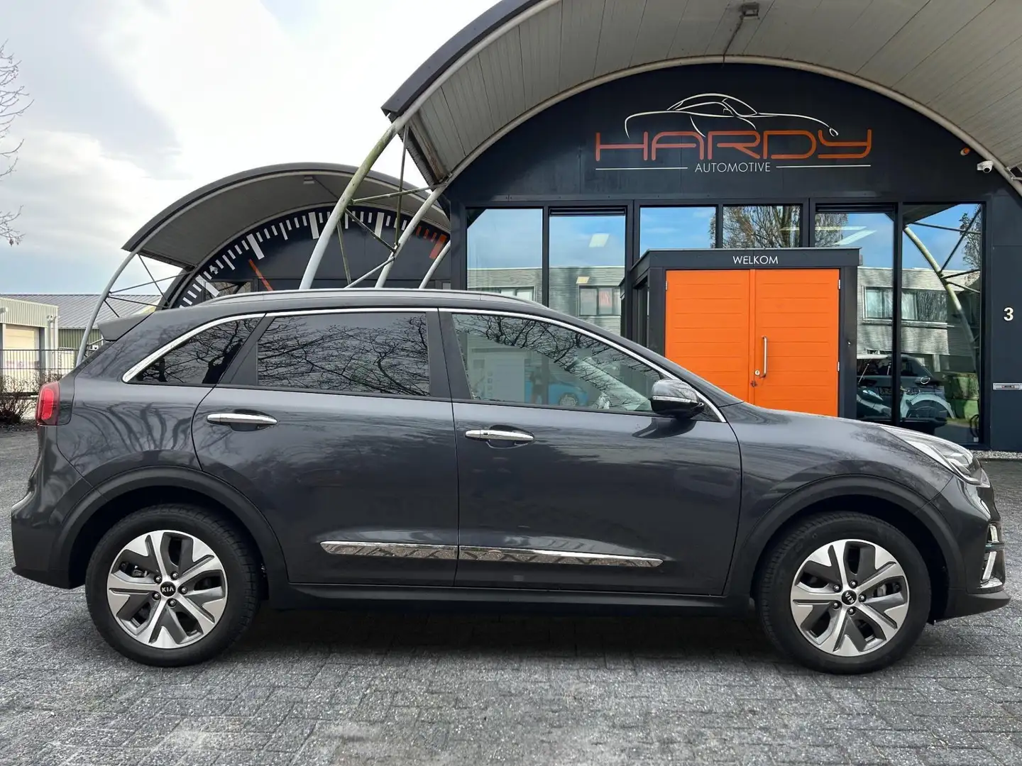 Kia e-Niro ExecutiveLine 64 kWh 100% SOH LEER JBL AUDIO Rijkl Grau - 2