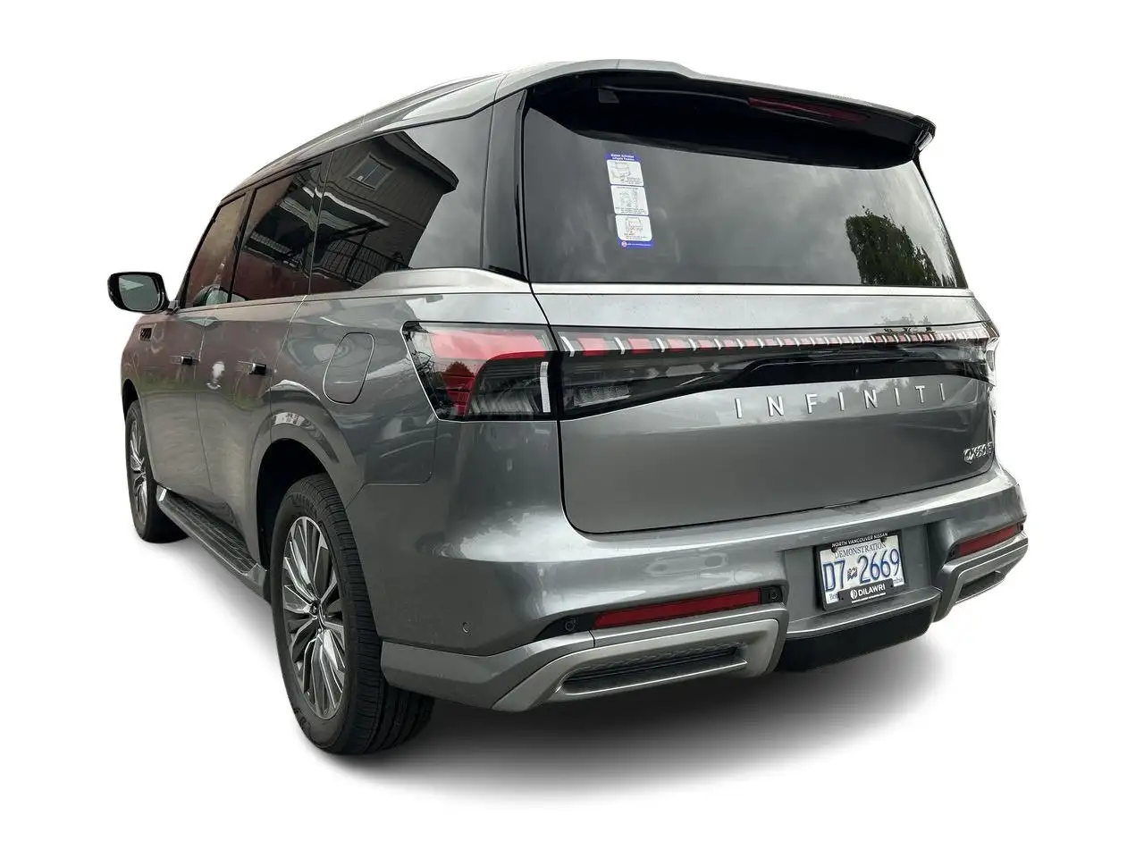 Infiniti QX80 снимка Infiniti QX80