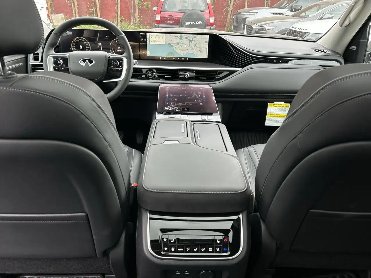 Infiniti QX80 снимка Infiniti QX80