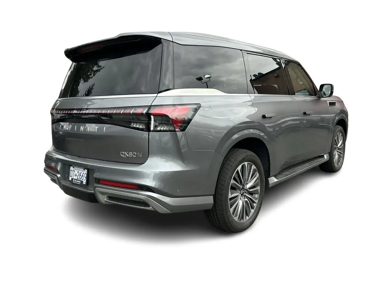 Infiniti QX80 снимка Infiniti QX80