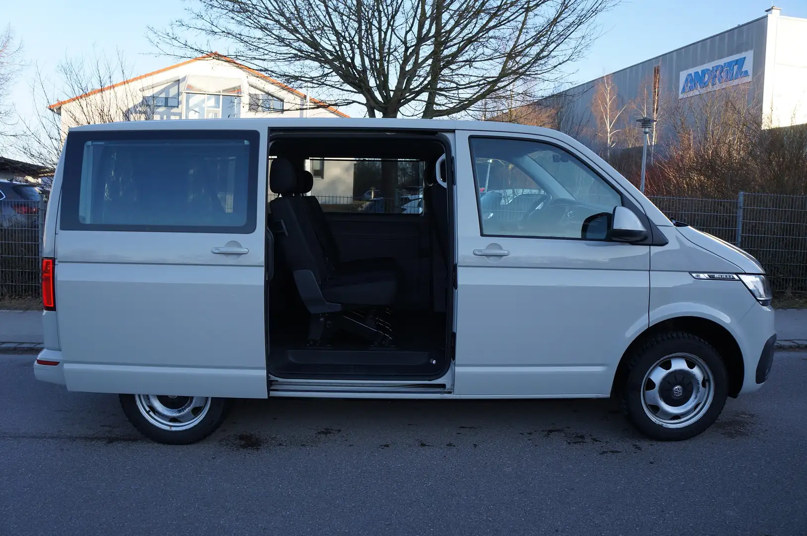 Volkswagen T6 Caravelle T6.1 CARAVELLE 4MOTION COMFORTLINE**DSG**2xST=E6 Grau - 2