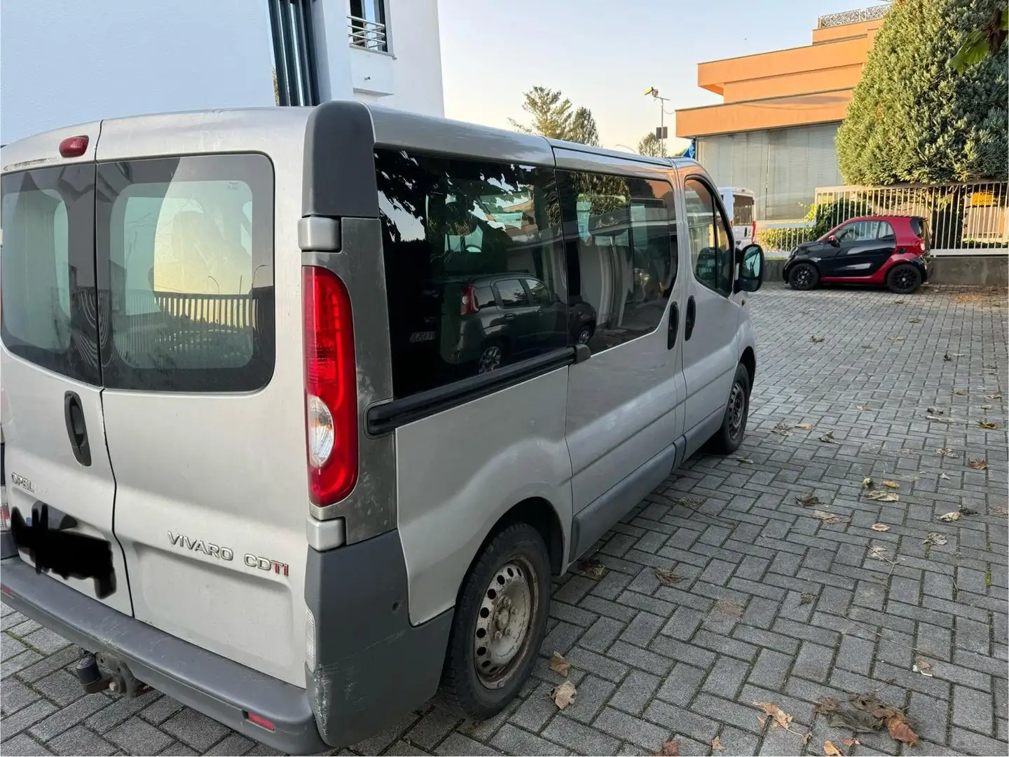 Opel Vivaro Minibus Grigio - 2