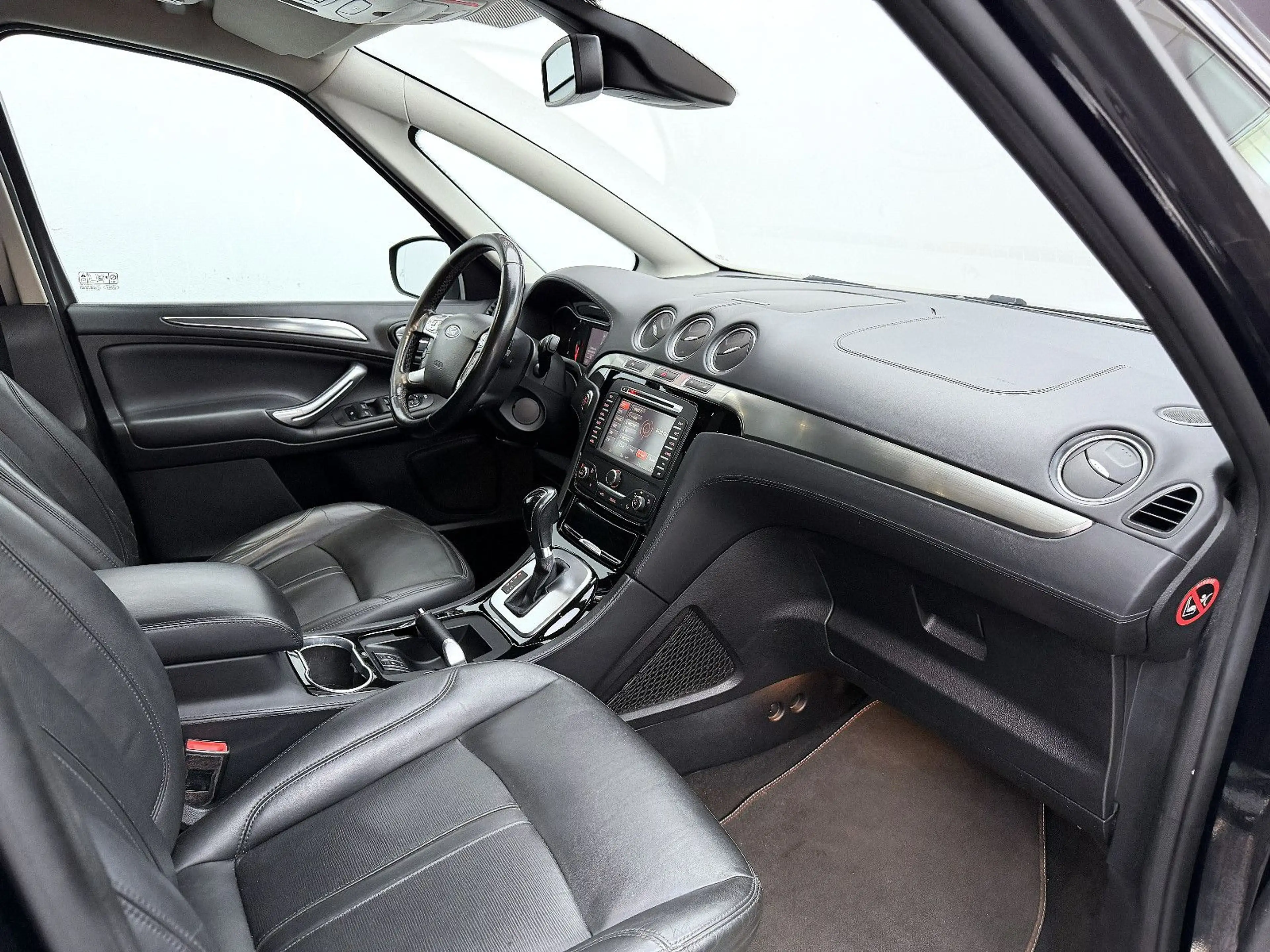 Ford S-Max Titanium *AHK*SHZ*Panorama* — photo 15