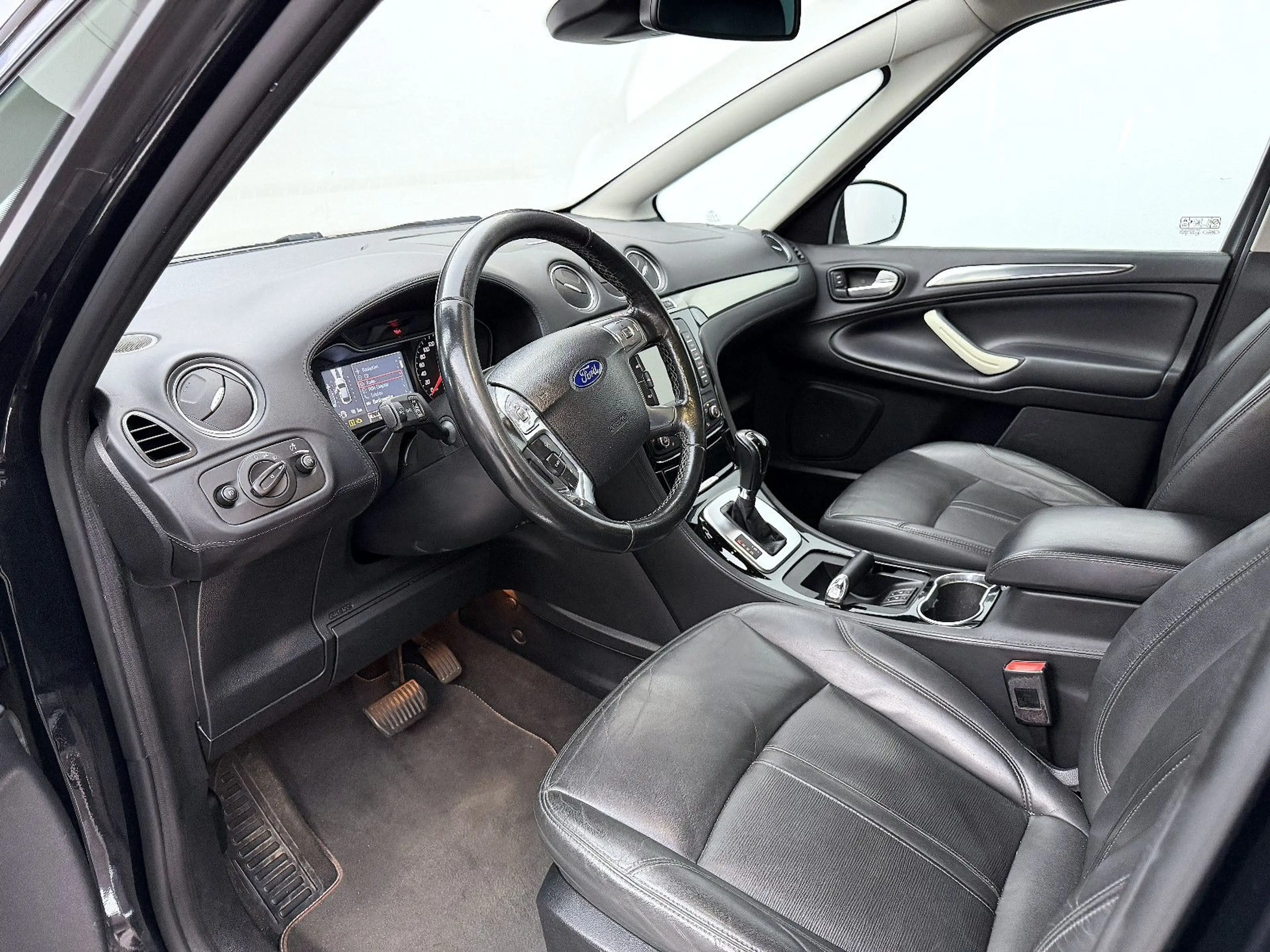 Ford S-Max Titanium *AHK*SHZ*Panorama* — photo 6