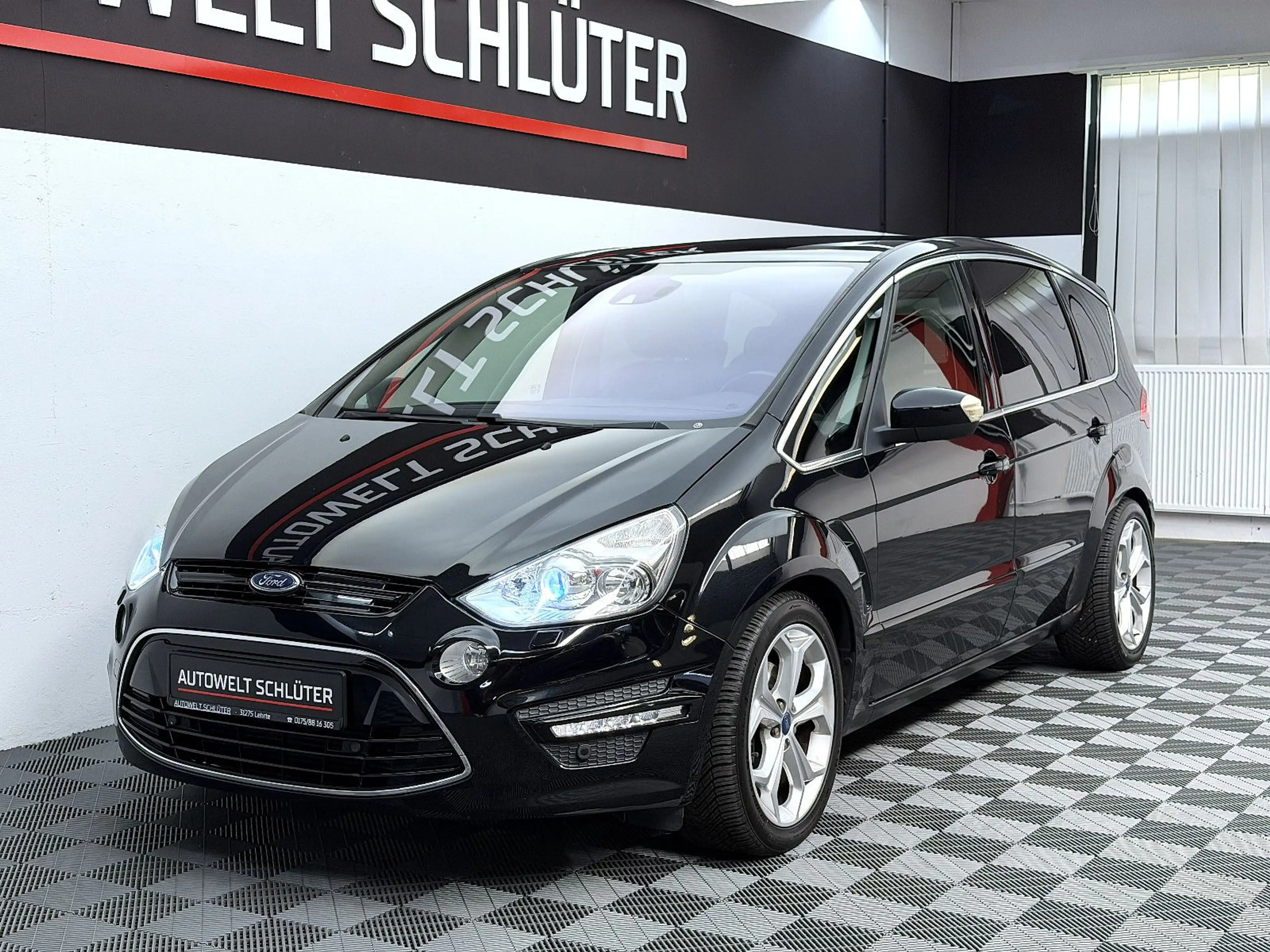 Ford S-Max Titanium *AHK*SHZ*Panorama*