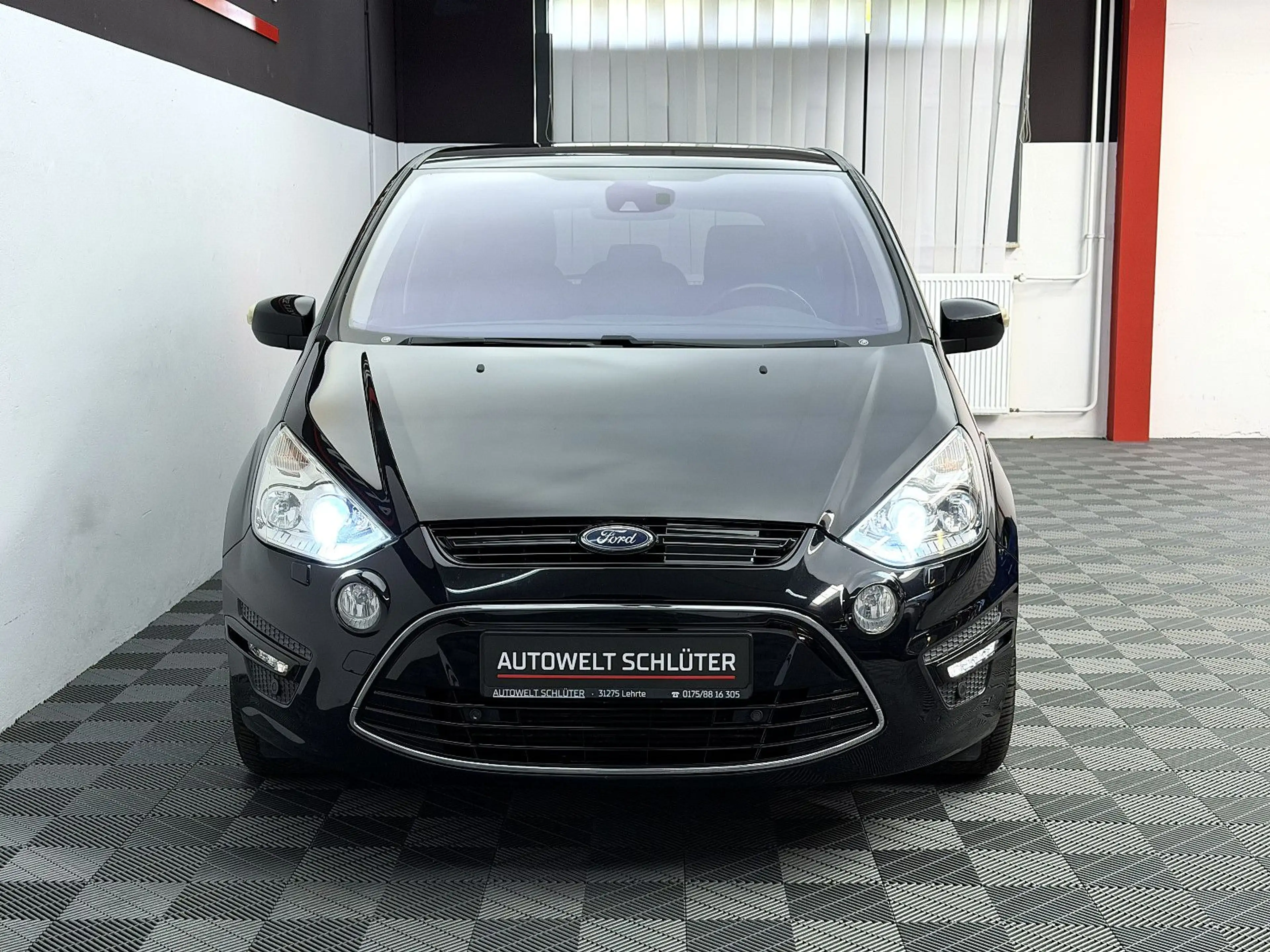 Ford S-Max Titanium *AHK*SHZ*Panorama* — photo 5