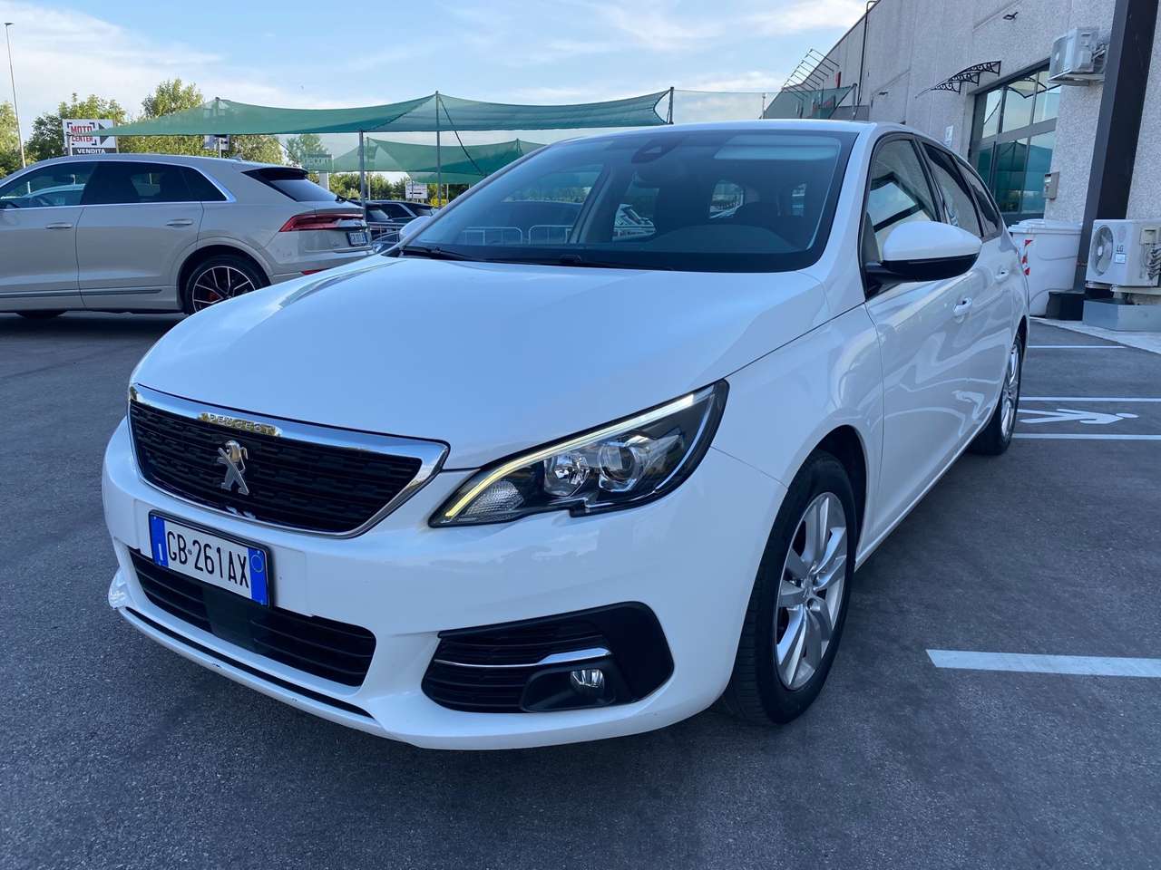 Peugeot 308 BlueHDi 130 S&S EAT8 SW Business