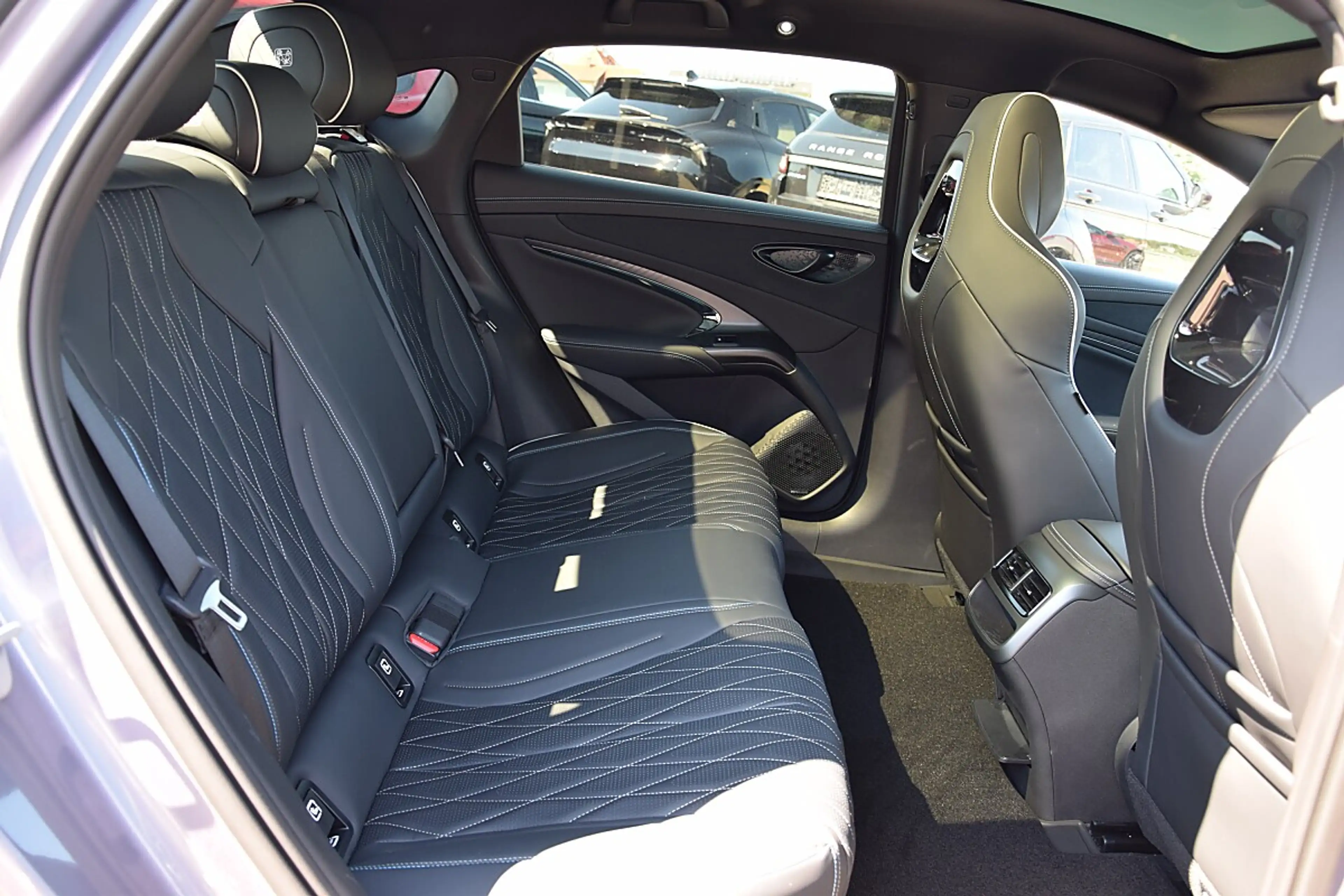 BYD Seal Excellence Österreich Paket 82,5kWh AWD **Vorbe... — photo 10