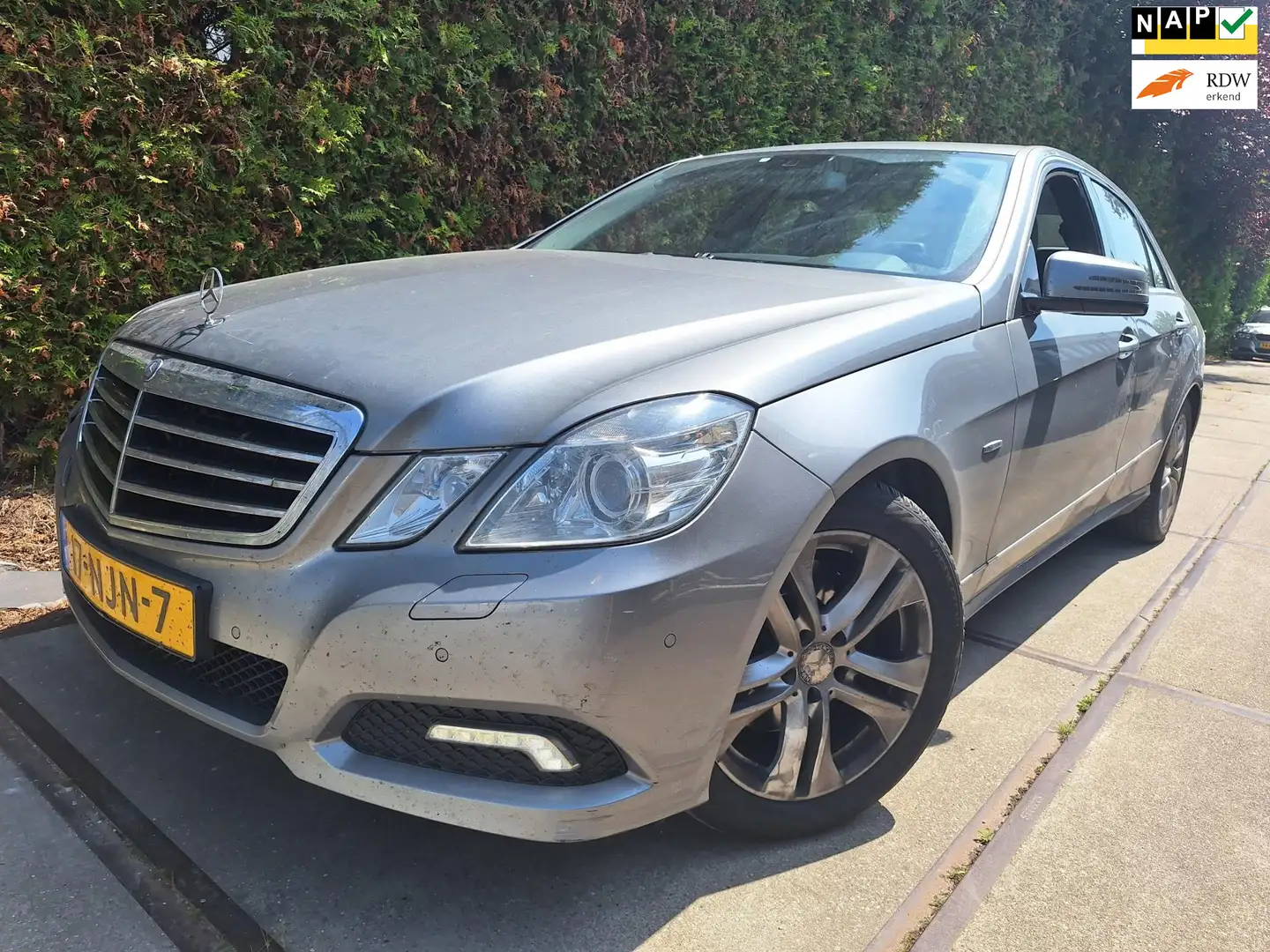 Mercedes-Benz E 350 CDI Grau - 1