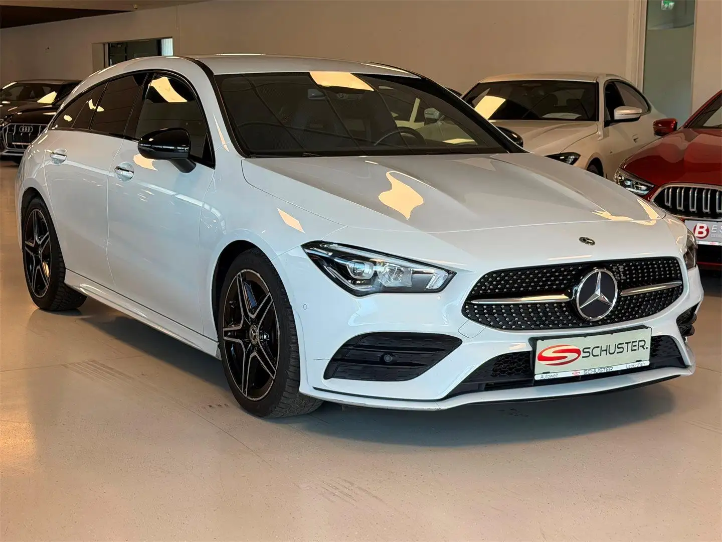 Mercedes-Benz CLA 180 SB AMG Line AT LED LEDER R-KAMERA NAVI Weiß - 1