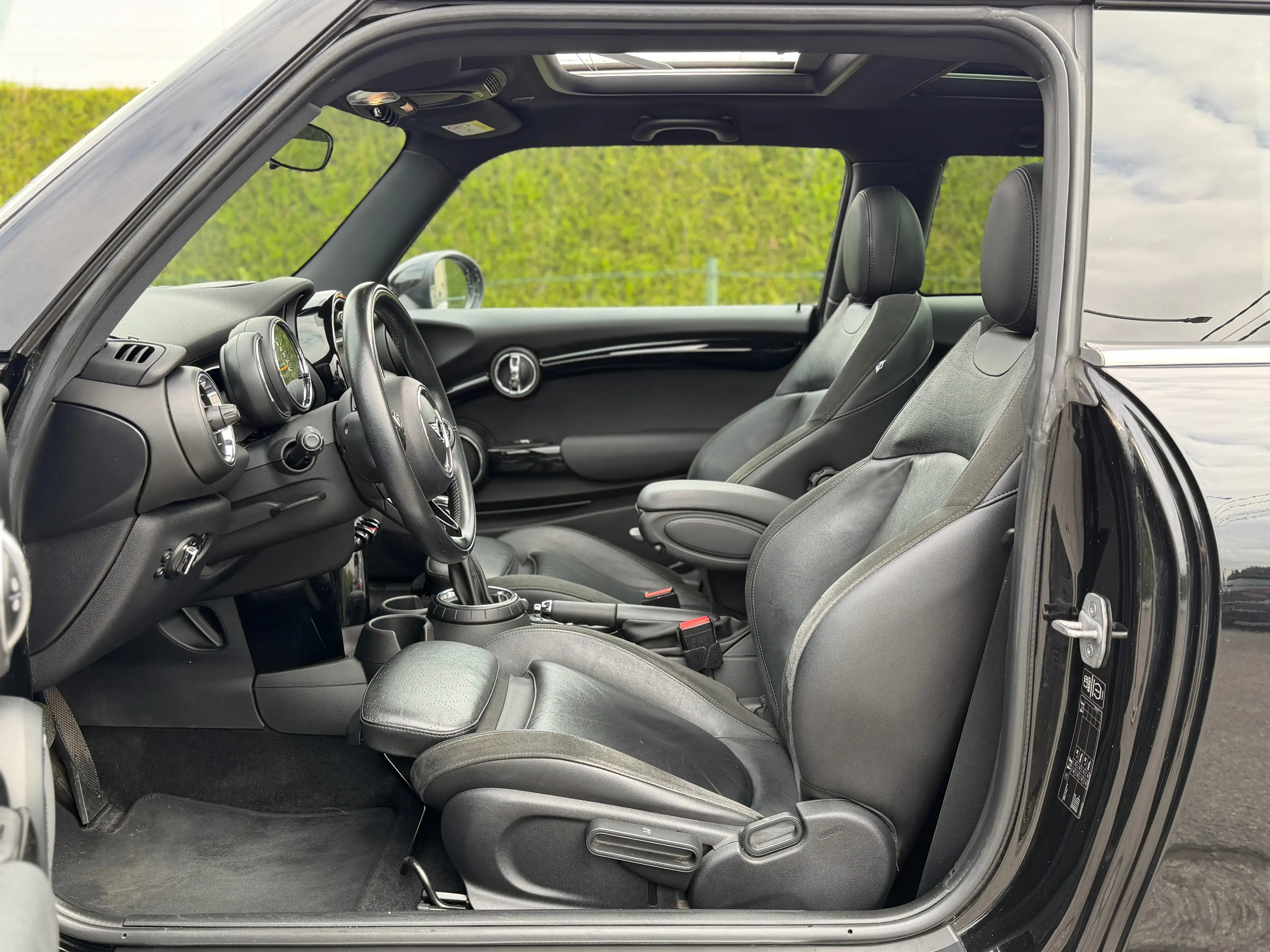 MINI Cooper D Mini 1.5 DA Cooper * Boite Auto * Toit Pano * Xénon LED — photo 7