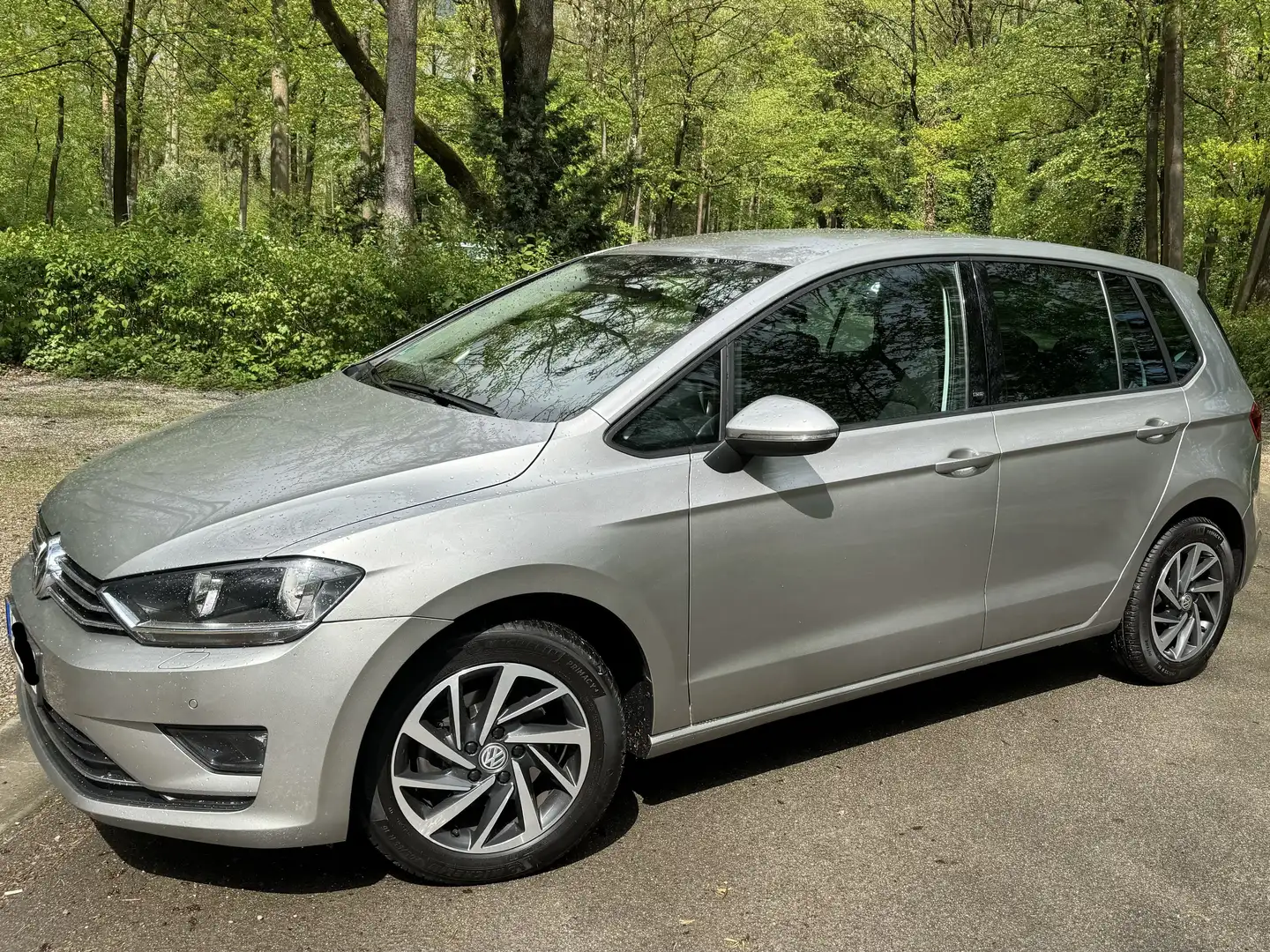 Volkswagen Golf Sportsvan Comfortline BM Techn.1,6 TDI „Sound“, Standhei Silber - 1
