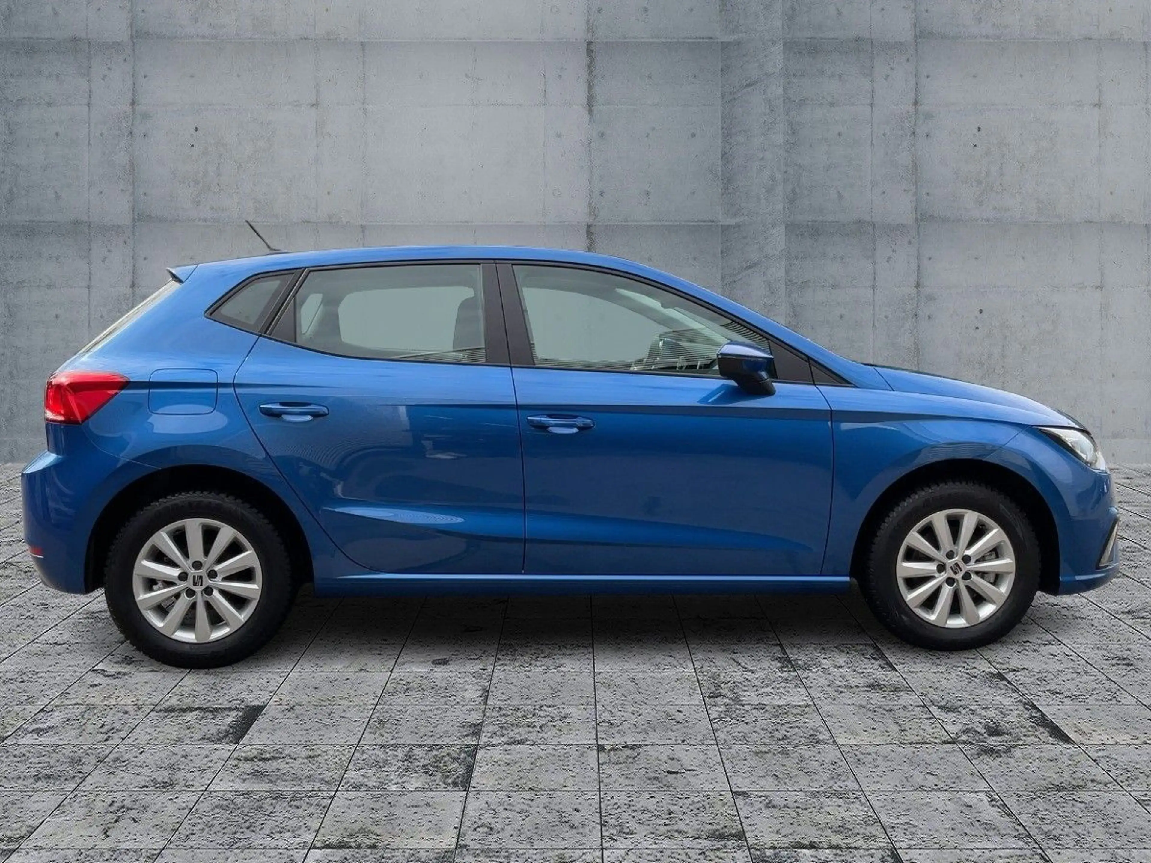 SEAT Ibiza 1.0 TSI DSG STYLE EDITION LED+RFK+ACC+PANO — photo 7