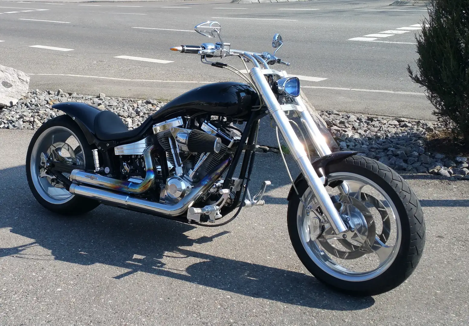Harley-Davidson Custom Bike MTL Drag Style Big Noir - 1