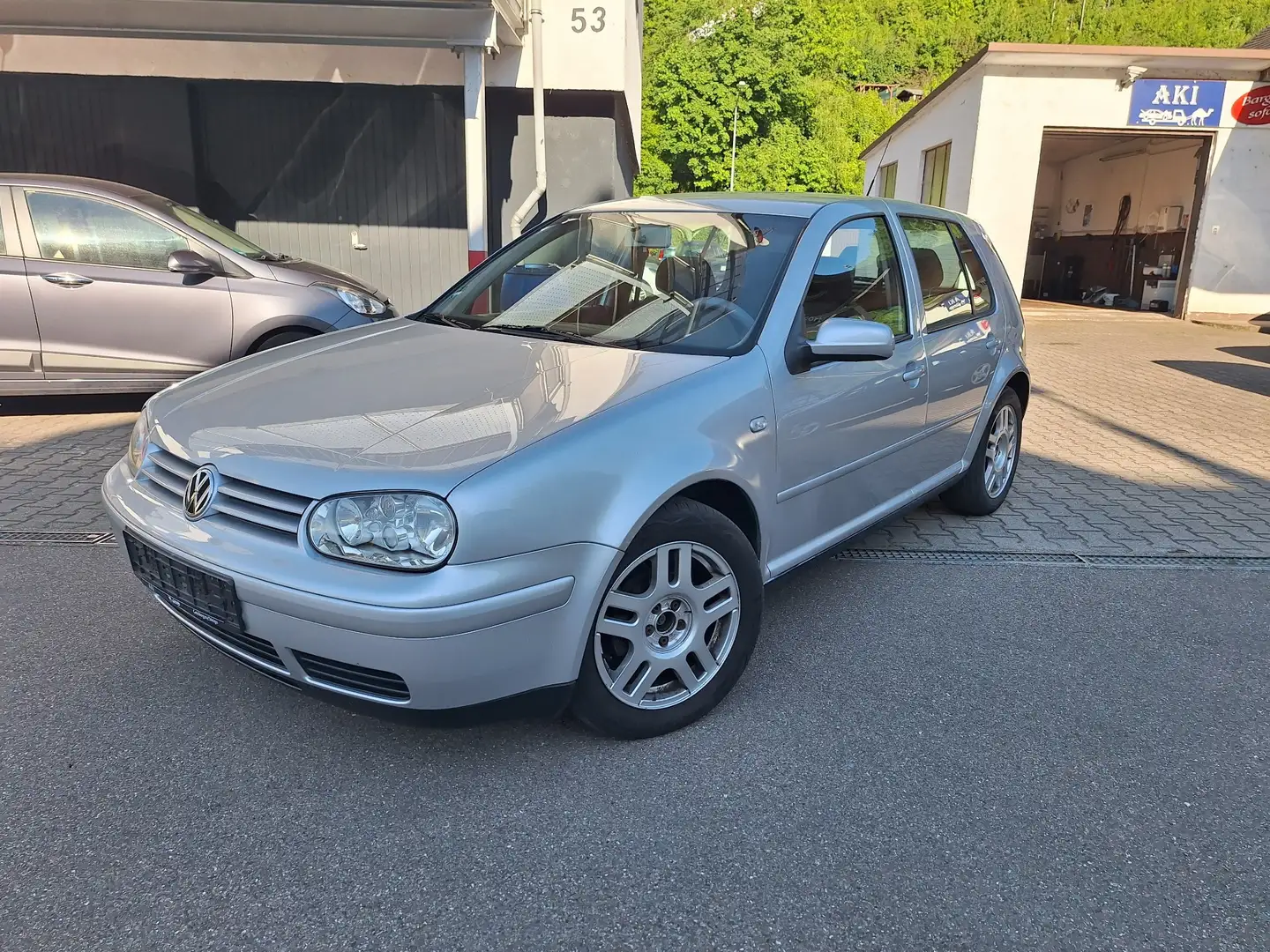 Volkswagen Golf 1.6 Highline Gümüş rengi - 2