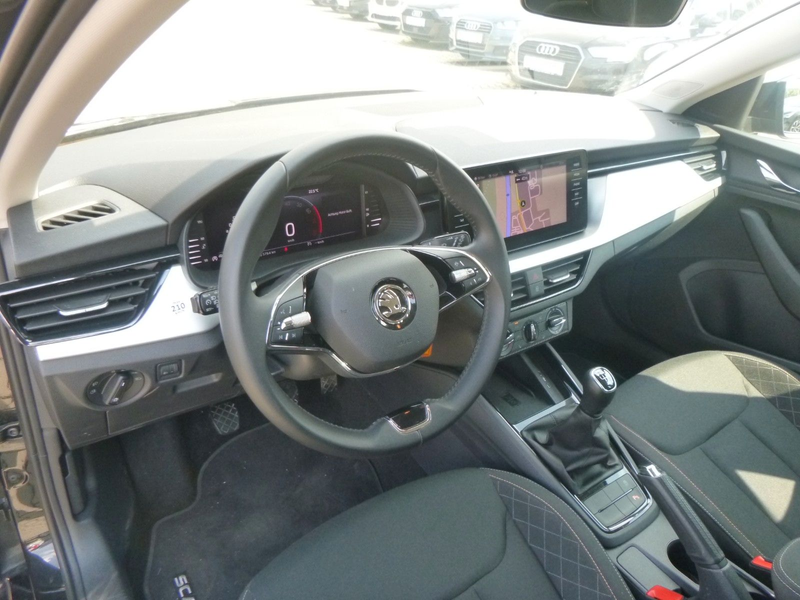 Skoda Scala 1,0 TSI Ambition OPF NAV/SmartLink/SHZ — photo 9