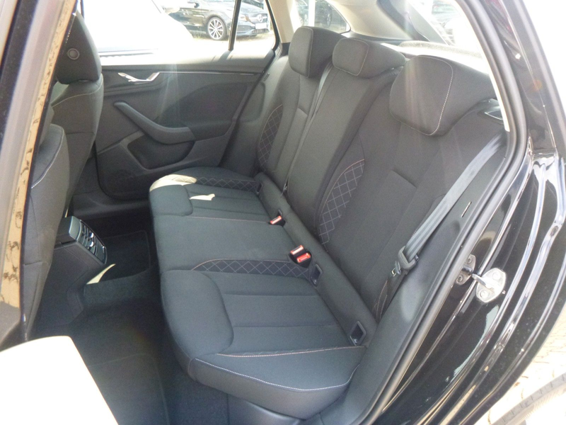 Skoda Scala 1,0 TSI Ambition OPF NAV/SmartLink/SHZ — photo 11