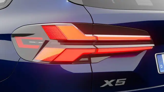 BMW X5 view 8