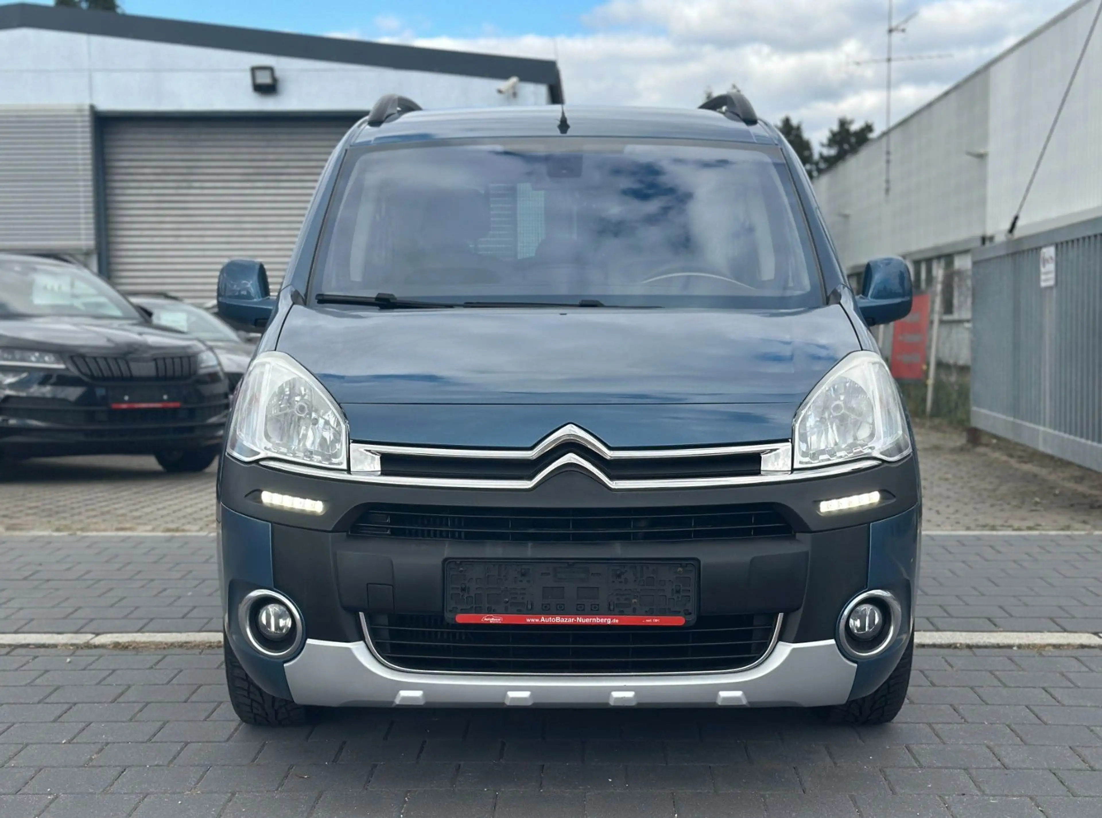 Citroen Berlingo Multispace XTR / Zahnriemen neu / AHK — photo 8