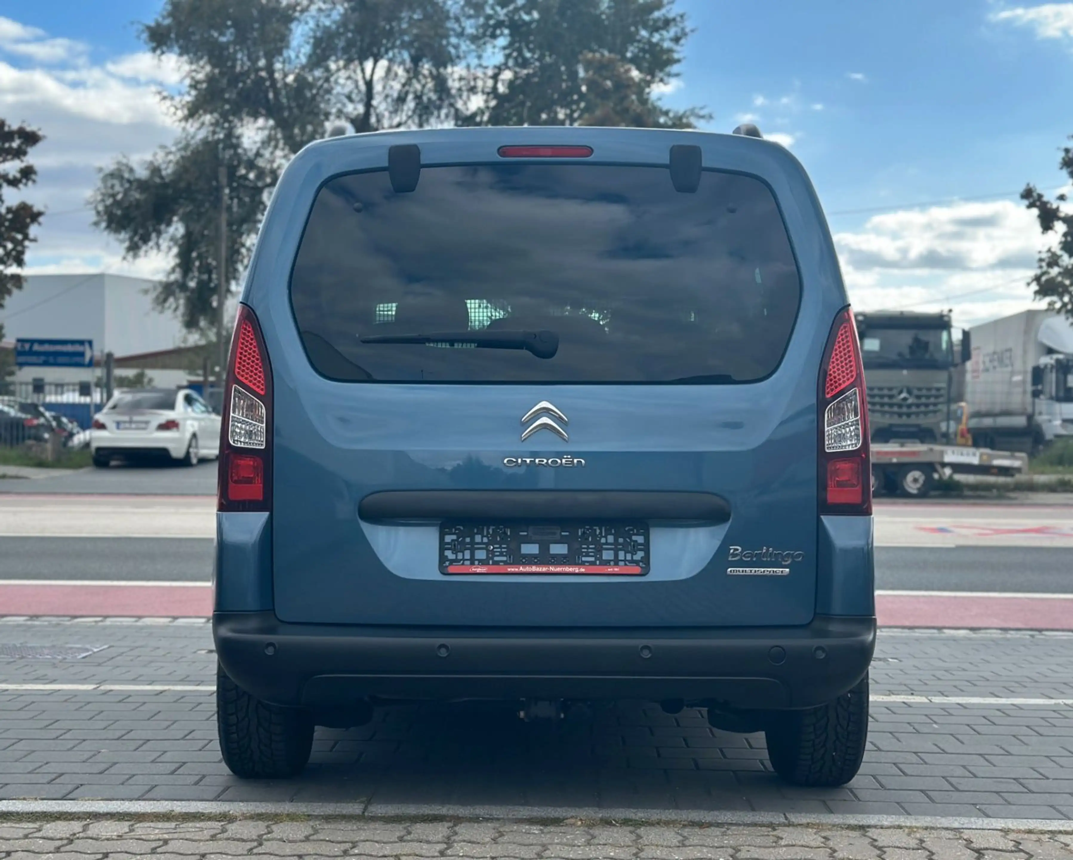Citroen Berlingo Multispace XTR / Zahnriemen neu / AHK — photo 4
