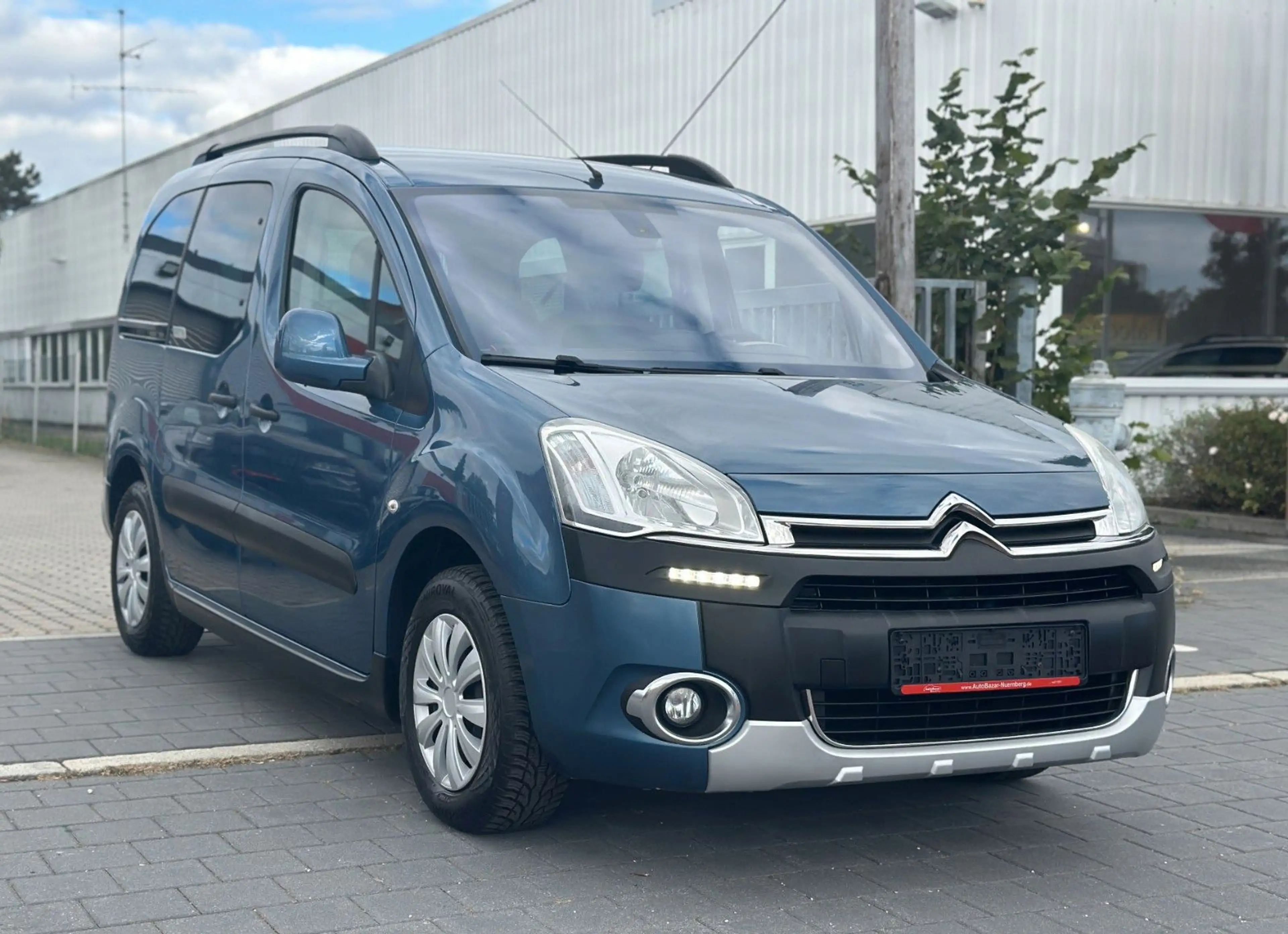 Citroen Berlingo Multispace XTR / Zahnriemen neu / AHK — photo 7