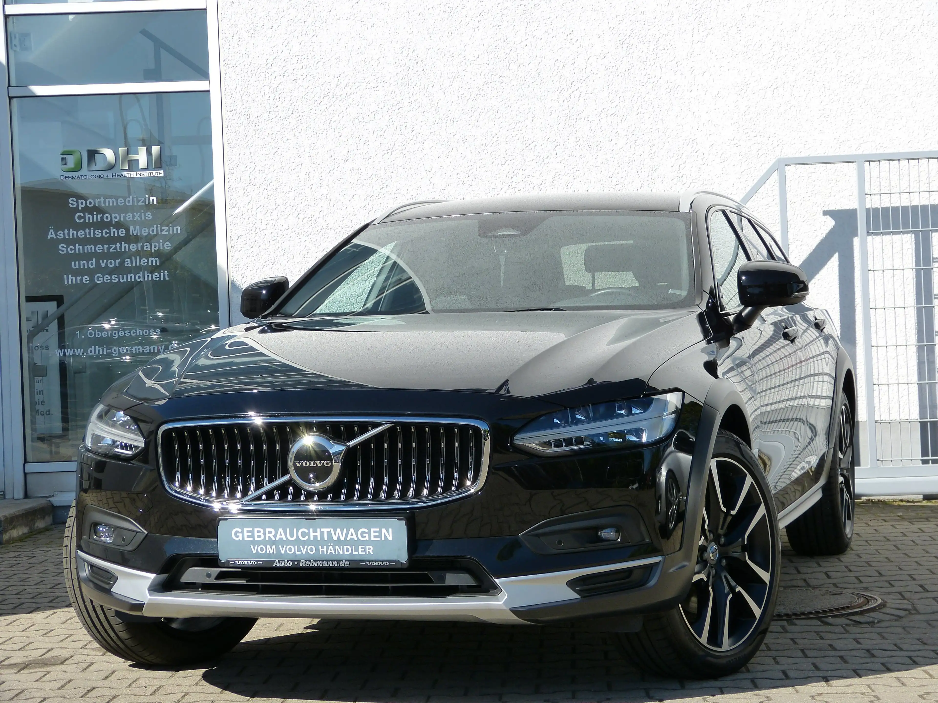 Volvo V90 Cross Country V90 B4 Cross Country Plus Bright AWD — photo 2