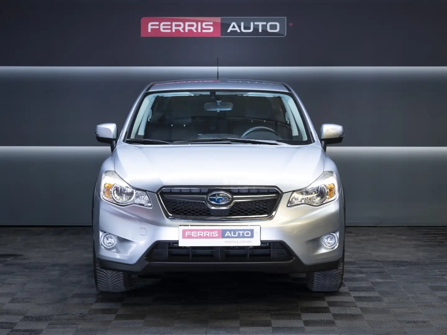 Subaru XV 2.0 Executive CVT Lineartronic Grau - 2