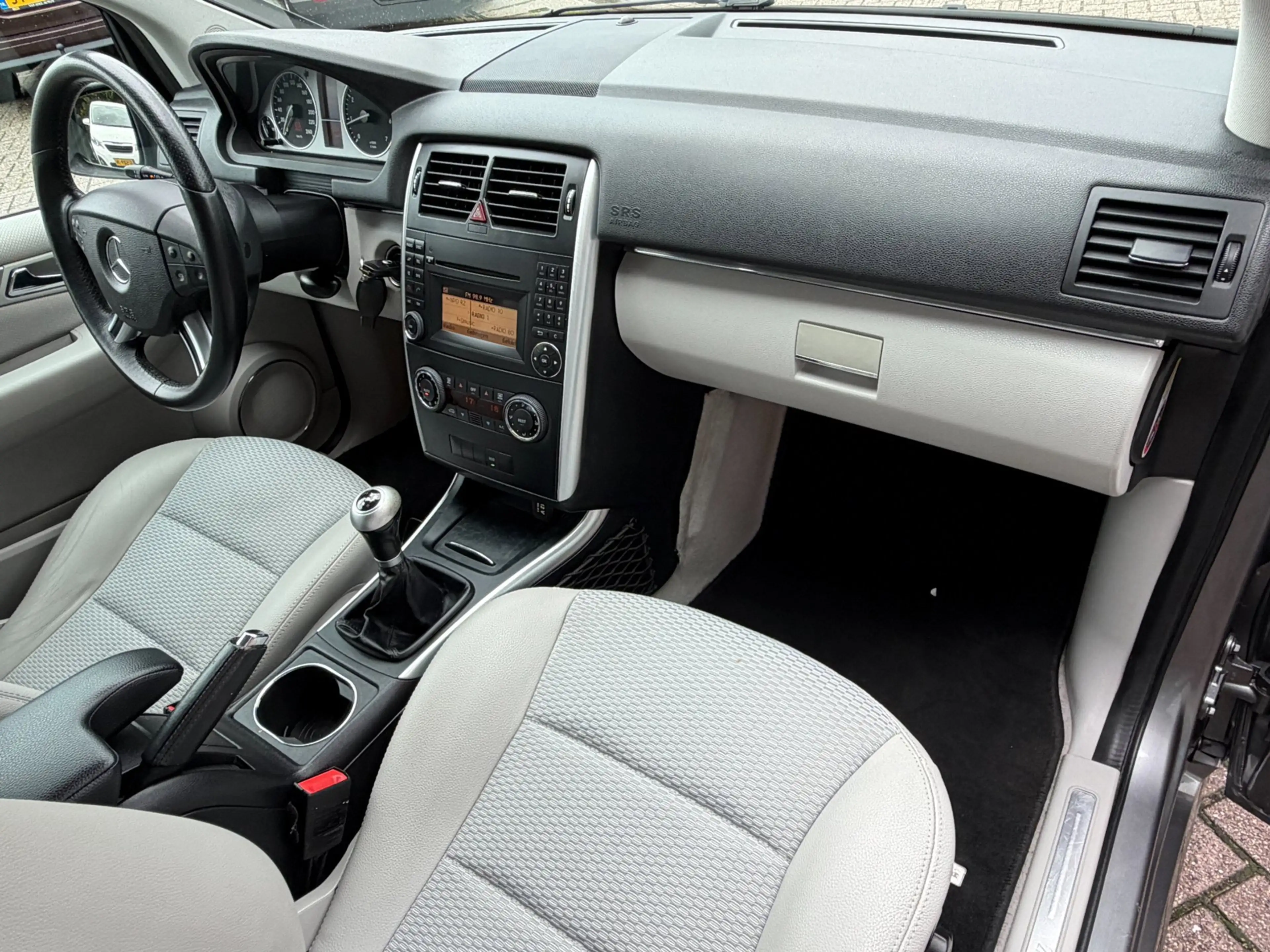 Mercedes-Benz B 180 Clima Cruise Trekhaak NL-Auto NAP Dealeronderhoude — photo 9