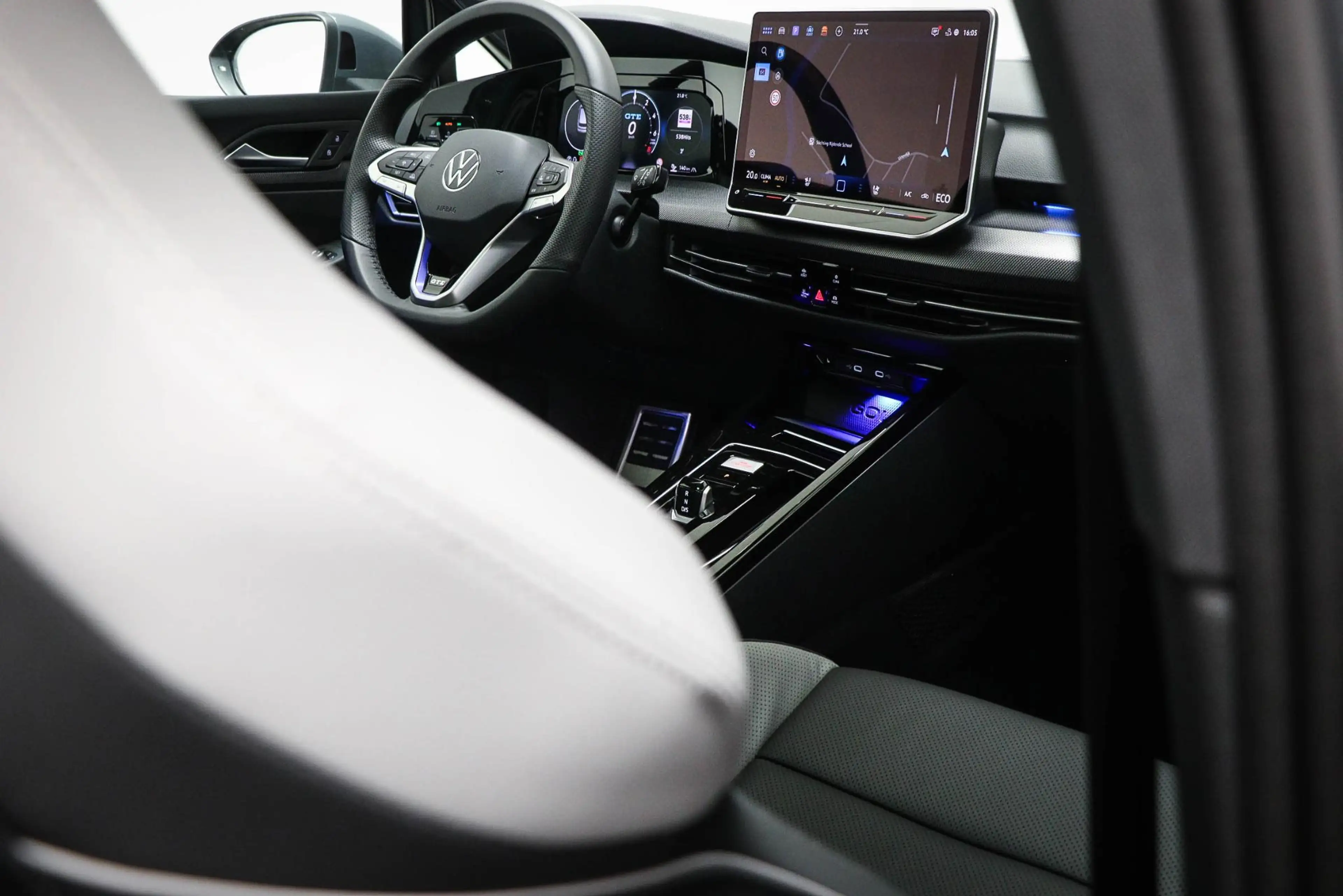 Volkswagen Golf GTE 1.5 eHybrid | LEDER | PANORAMADAK | HEAD UP | STOE — photo 16