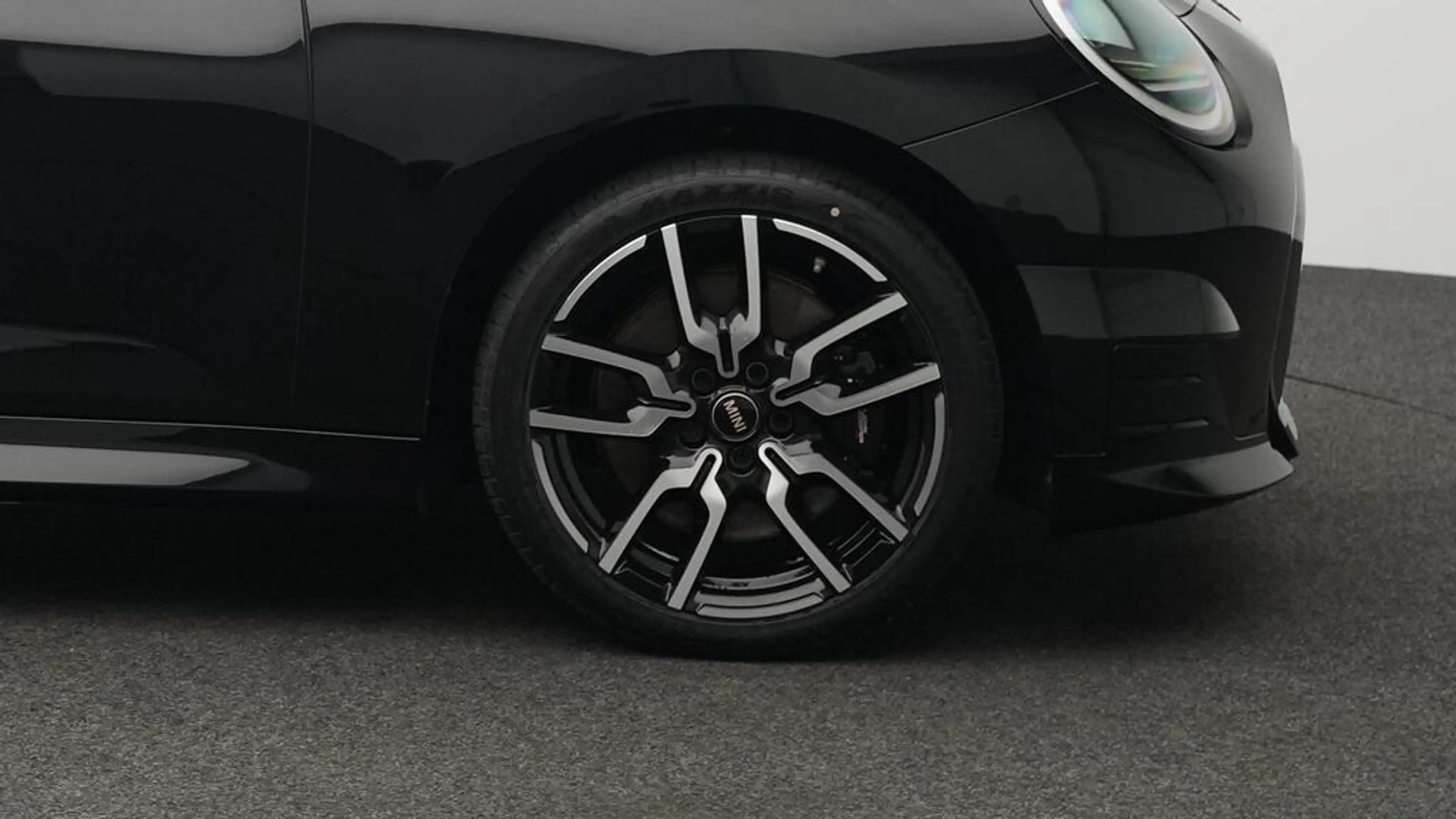 MINI Cooper SE John Cooper Works Trim — photo 12