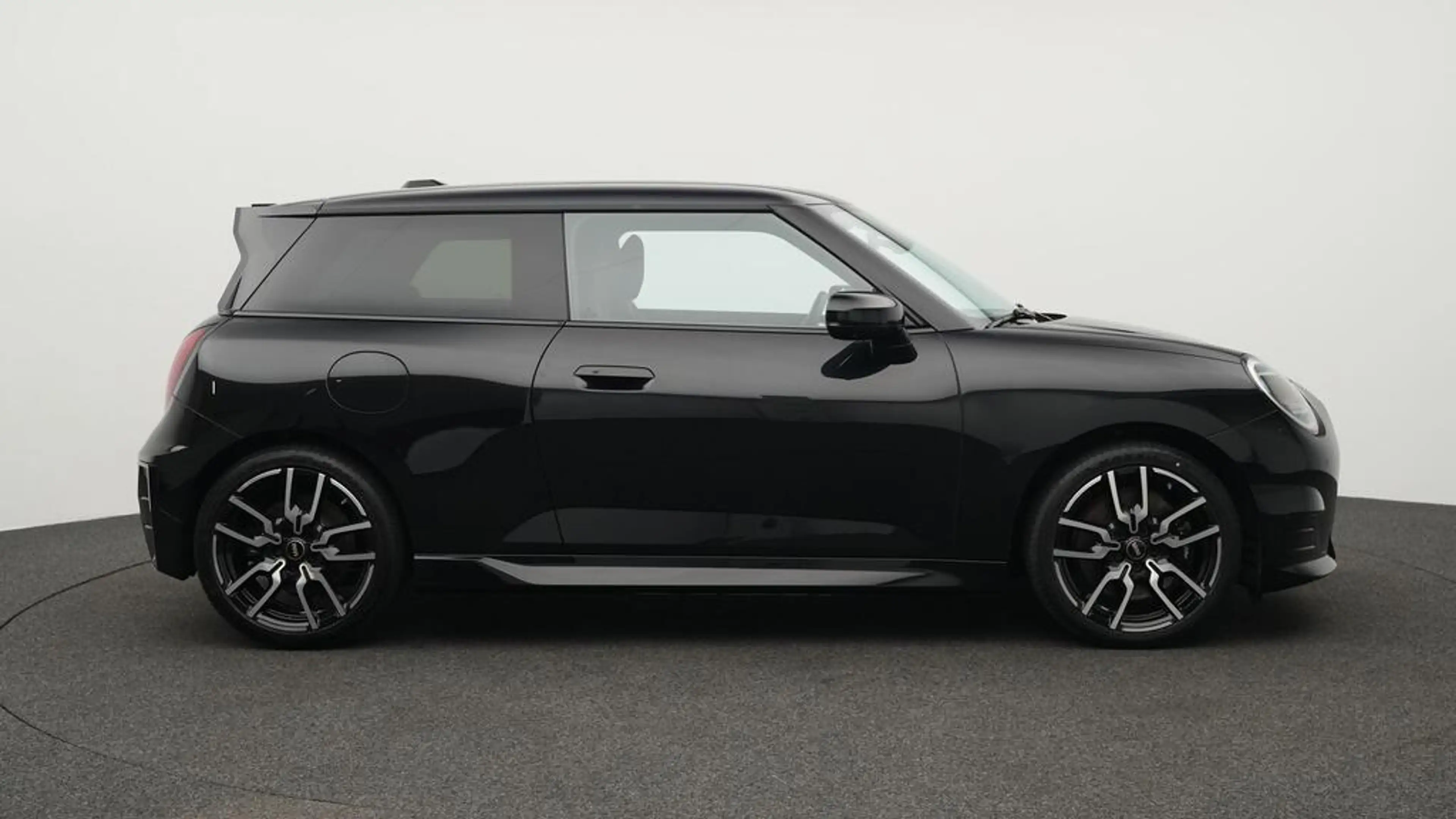 MINI Cooper SE John Cooper Works Trim — photo 3