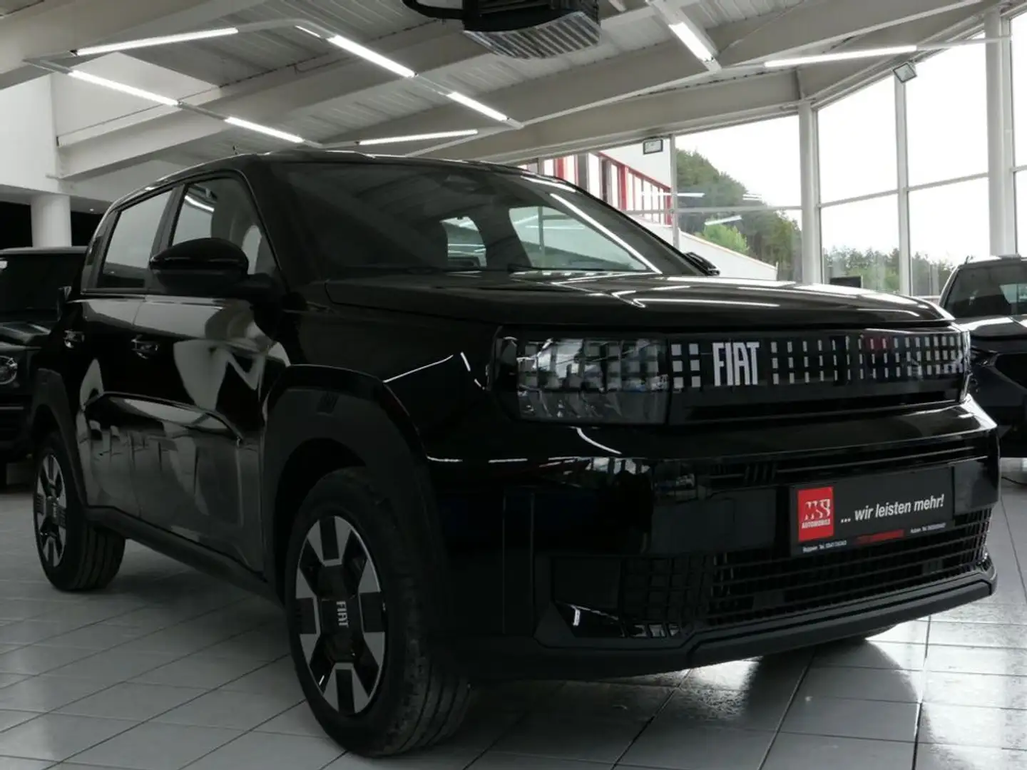 Fiat Grande Panda Hybrid mHEV 110 6-Gang eDCT Icon Schwarz - 1